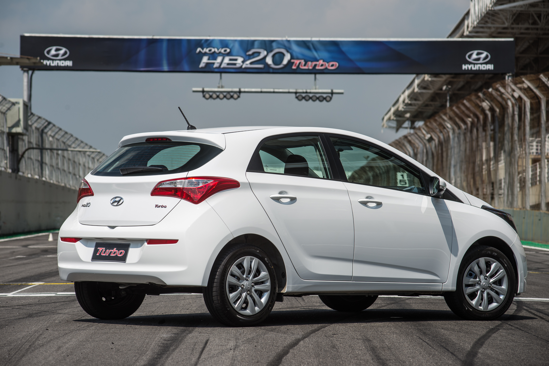 Hb20 Turbo Comfort Plus Externas 001