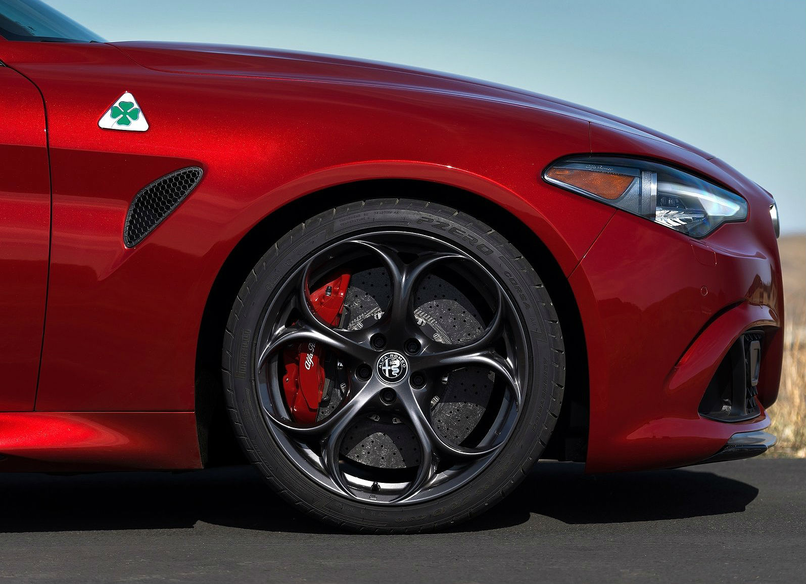 Alfa Romeo Giulia Quadrifoglio 2016 1600 83