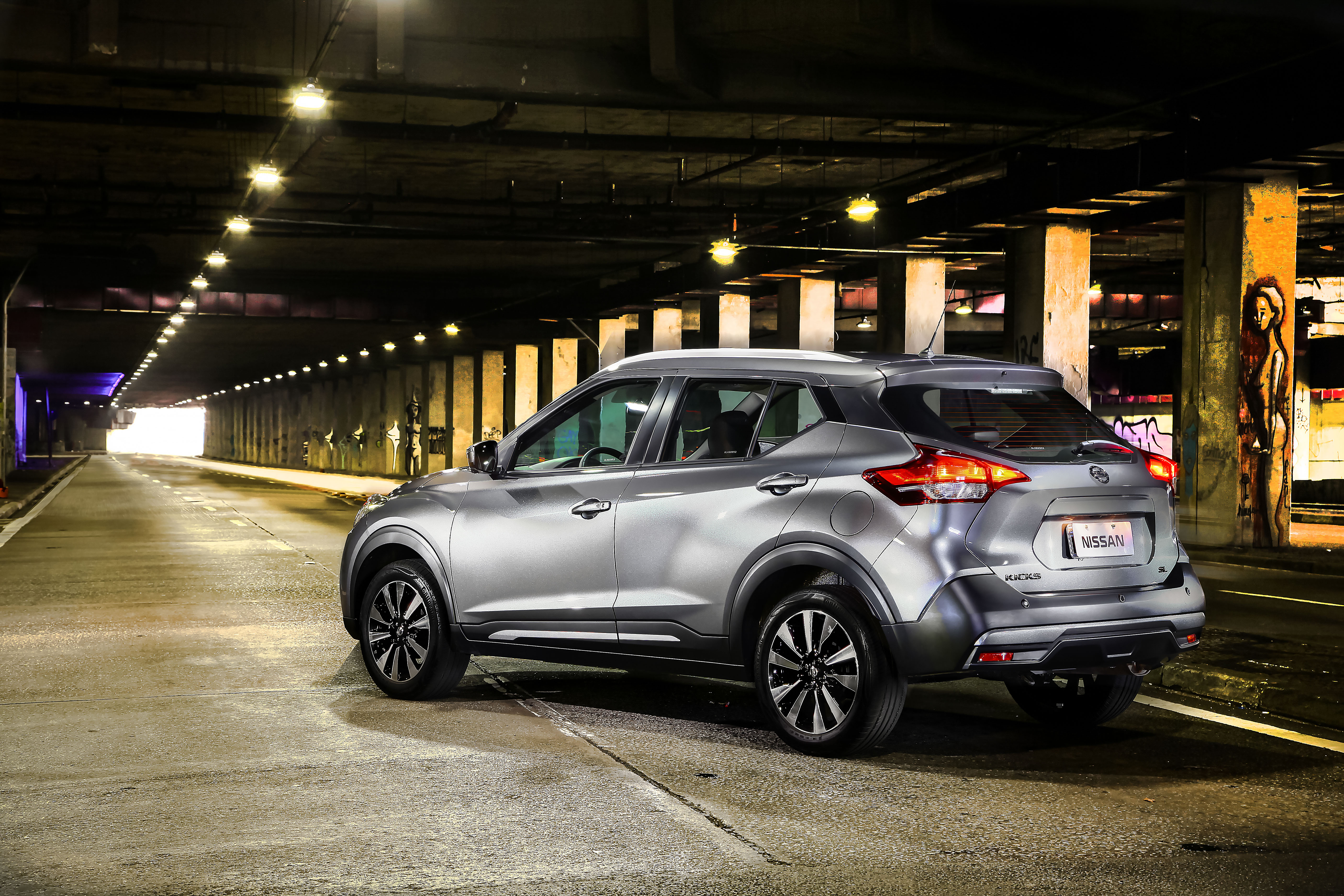 Nissan Kicks 4