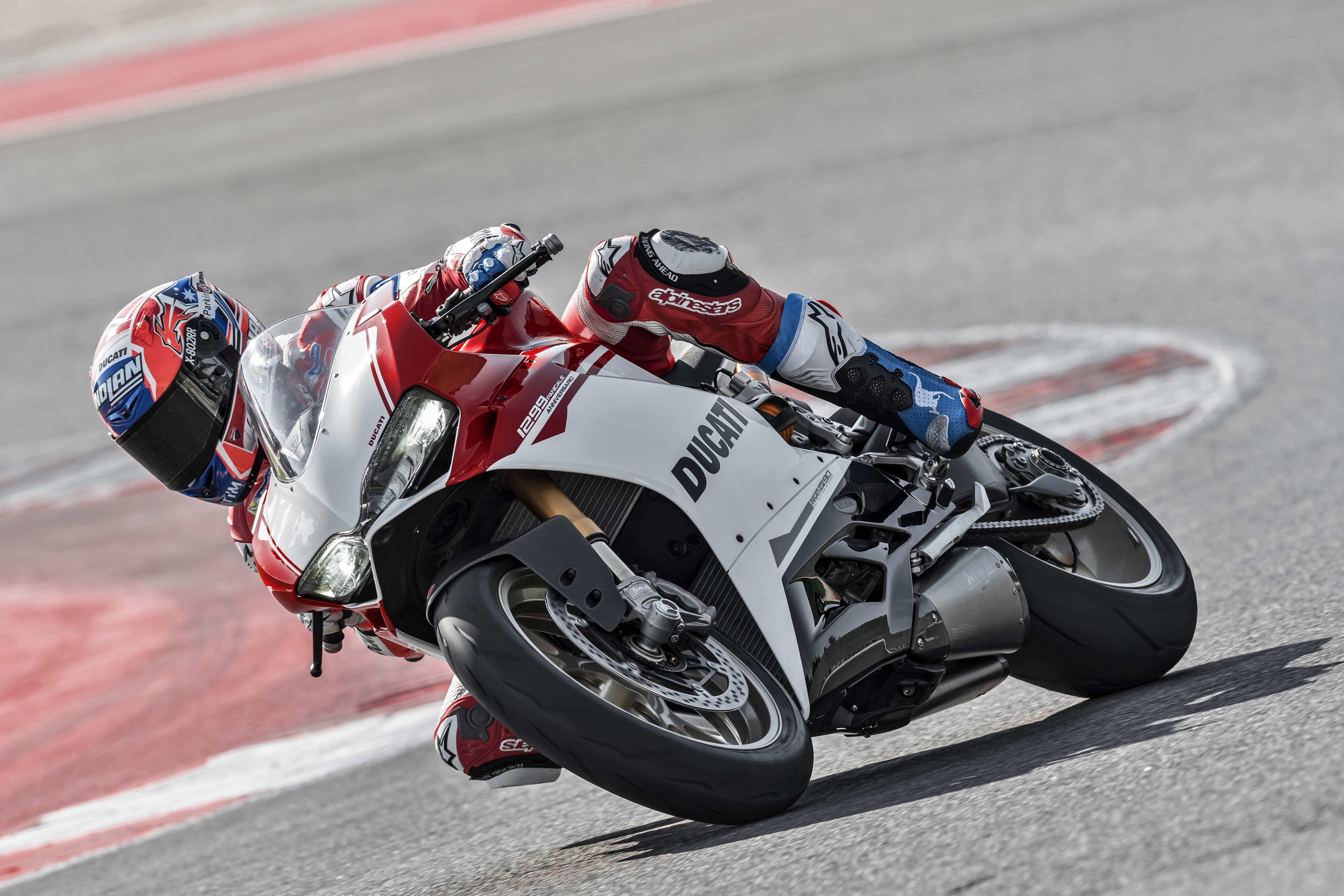 Ducati 1299 Panigale S Aniversario 02