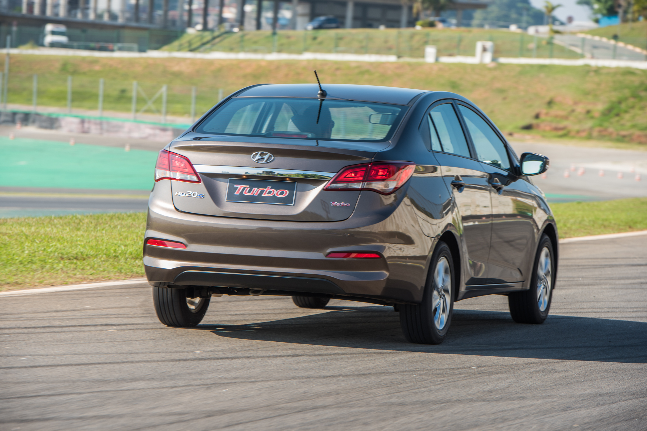 Hb20s Turbo Comfort Style Externas 191