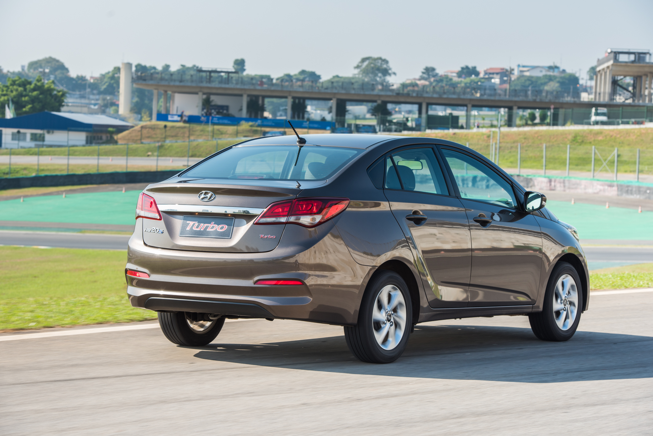 Hb20s Turbo Comfort Style Externas 195