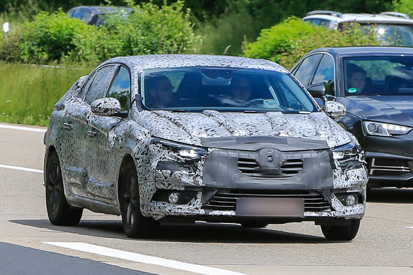 Renault Megane Sedan 009