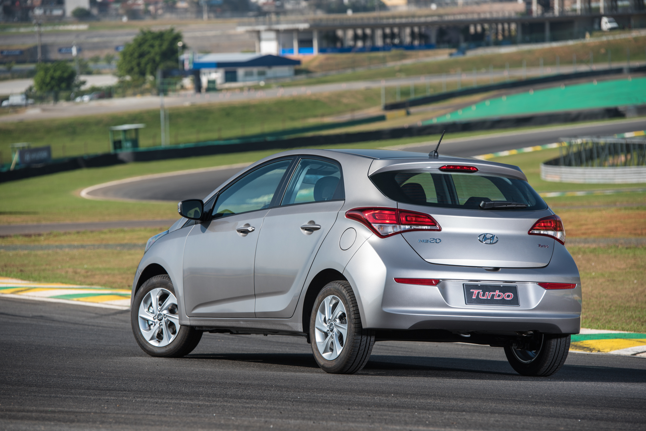 Hb20 Turbo Comfort Style Externas 111