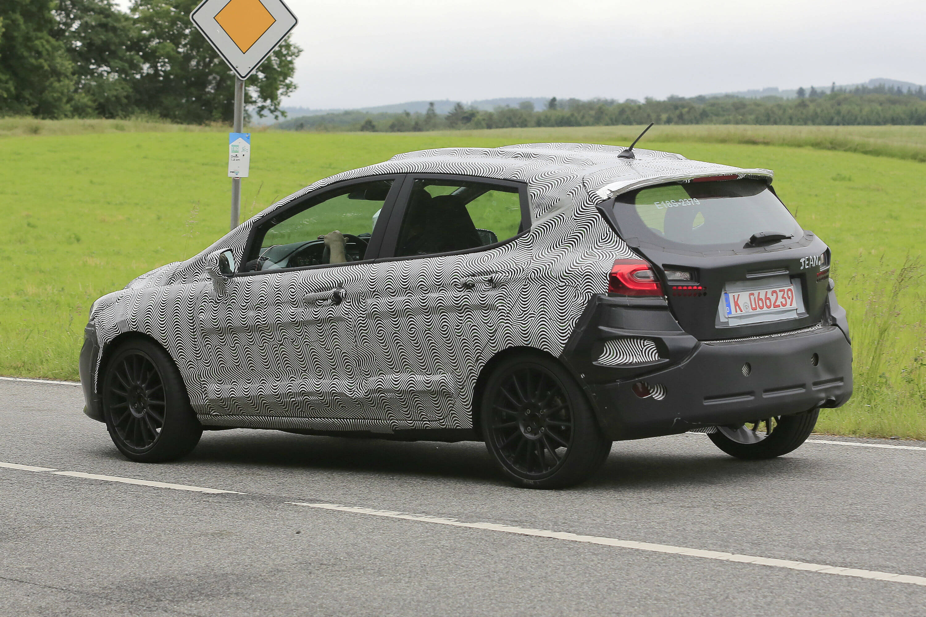 Ford Fiesta St 005