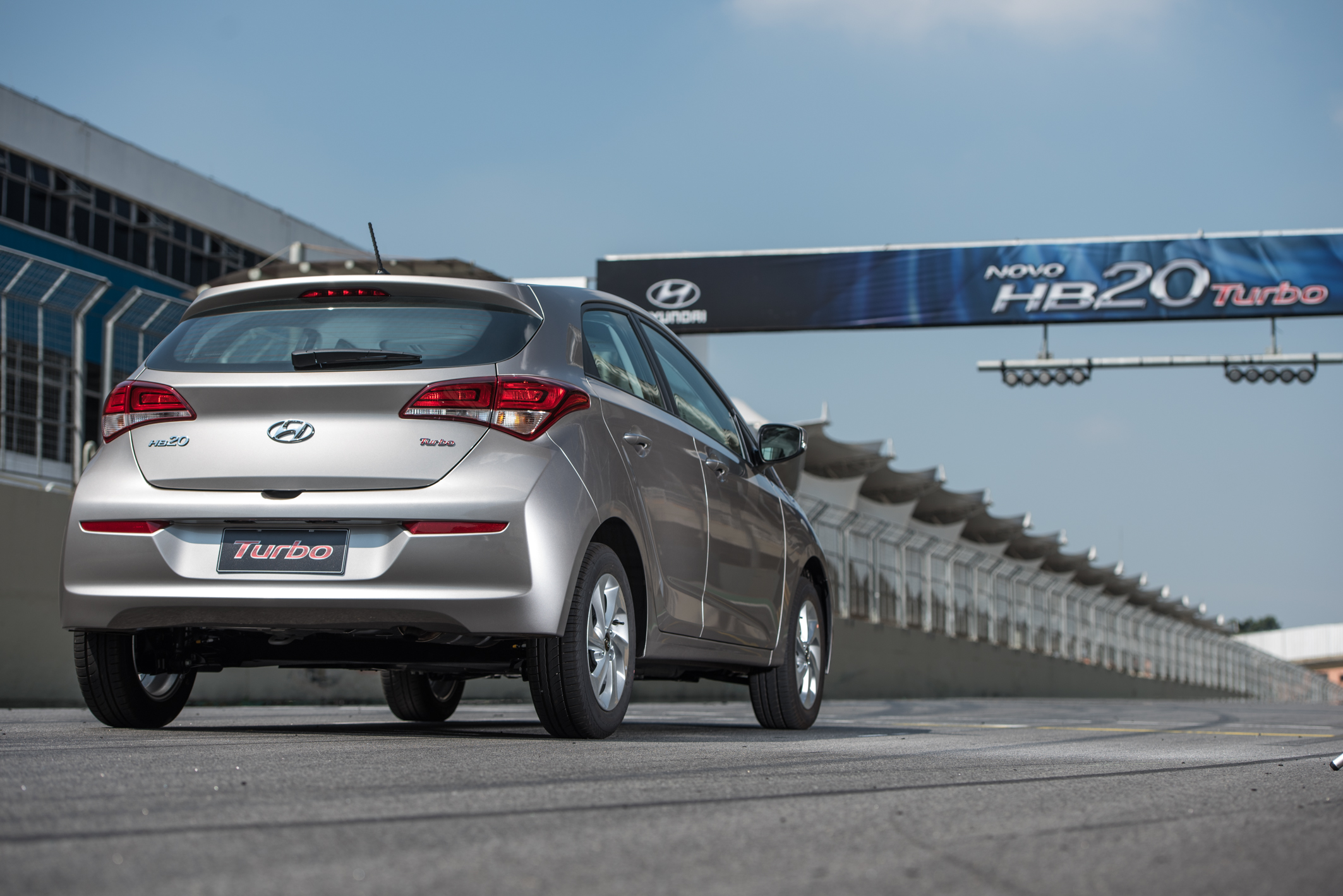 Hb20 Turbo Comfort Style Externas 160