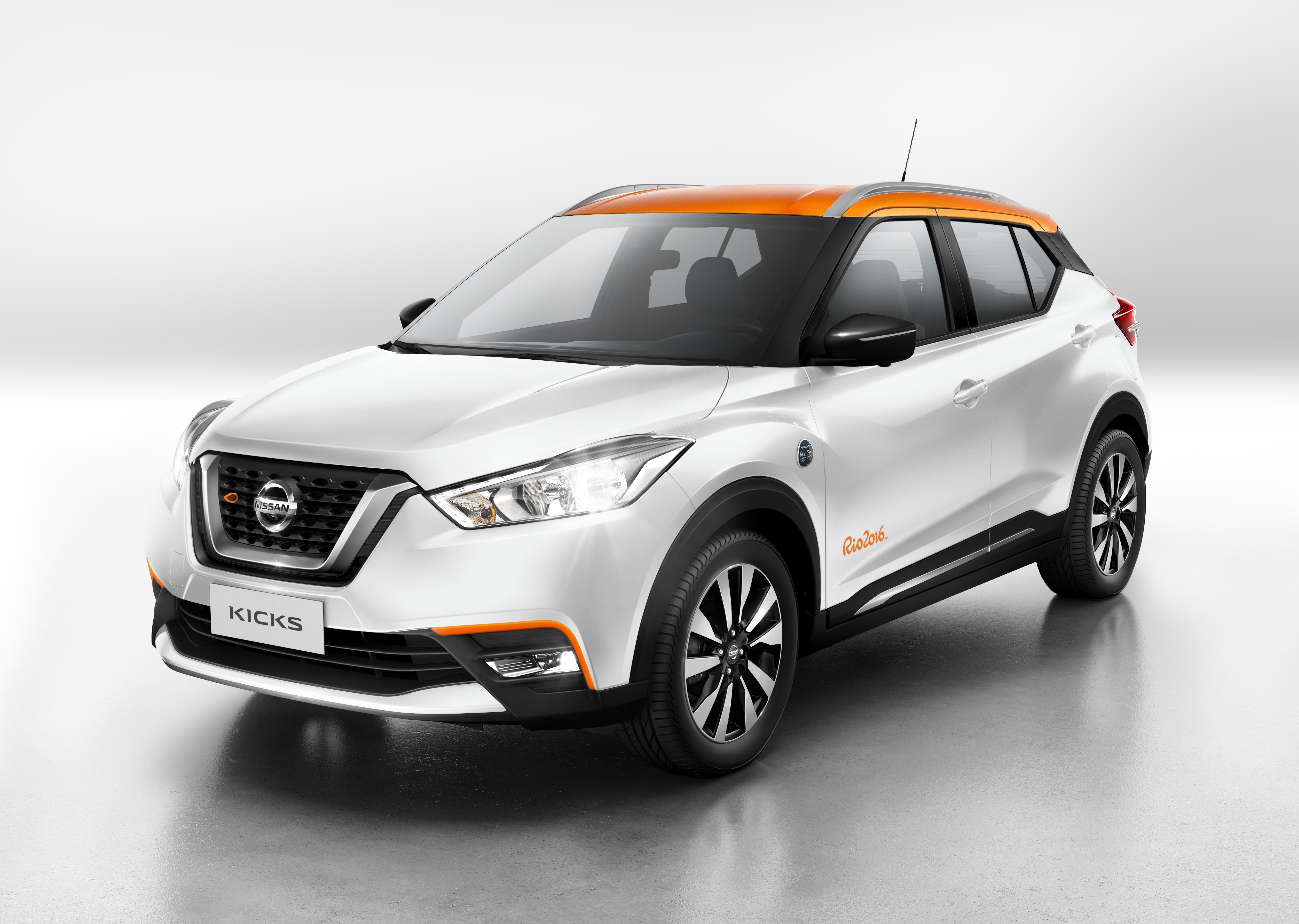 Rs10 S1 Pr21 Frnt 3 4 2 Nissan Kicks Branco Laranja F