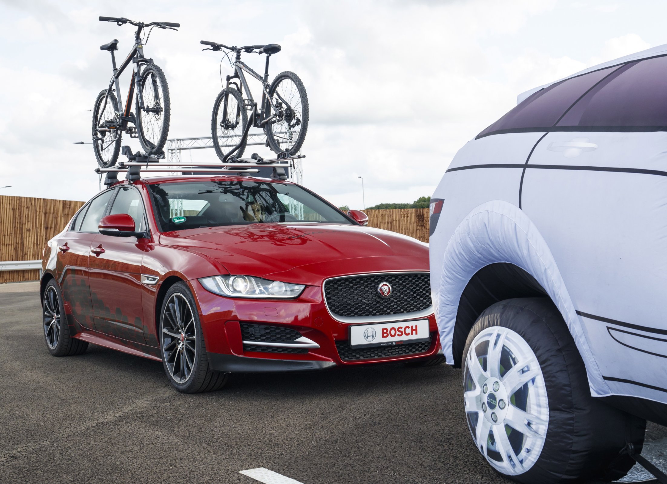 jaguarlandrover_tecnologias.jpg