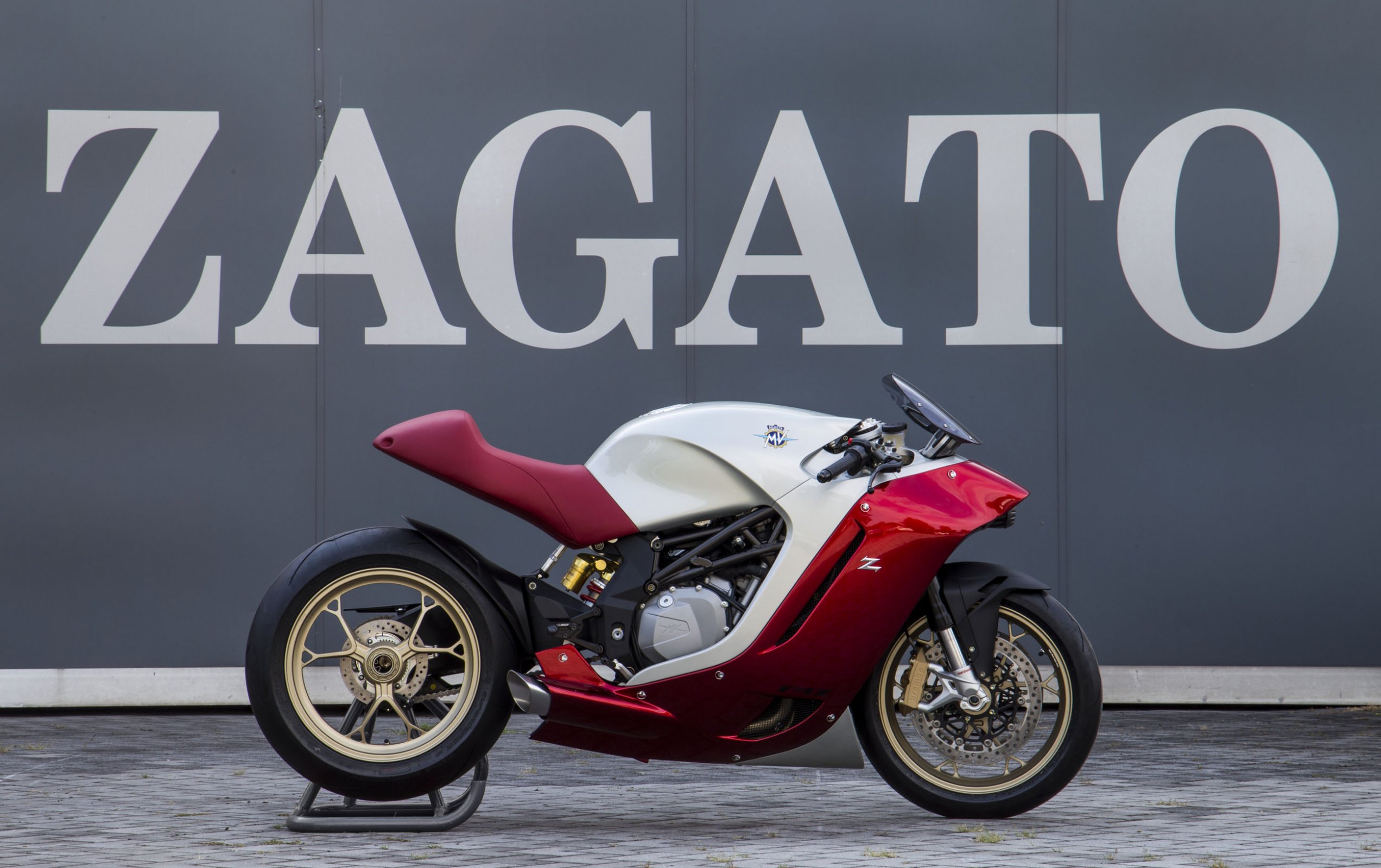 mvagusta_f4z_1.jpg