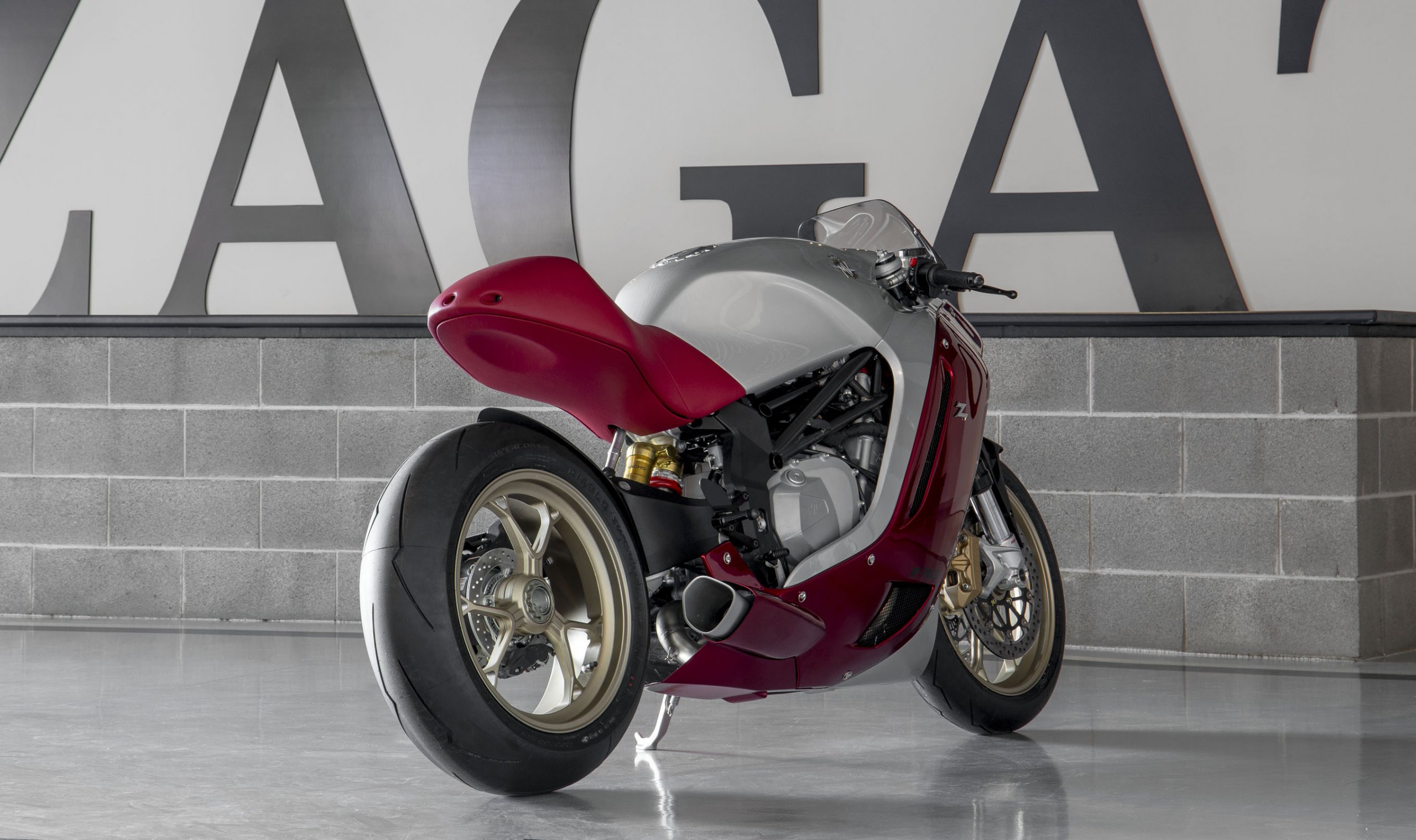 mvagusta_f4z_1.jpg