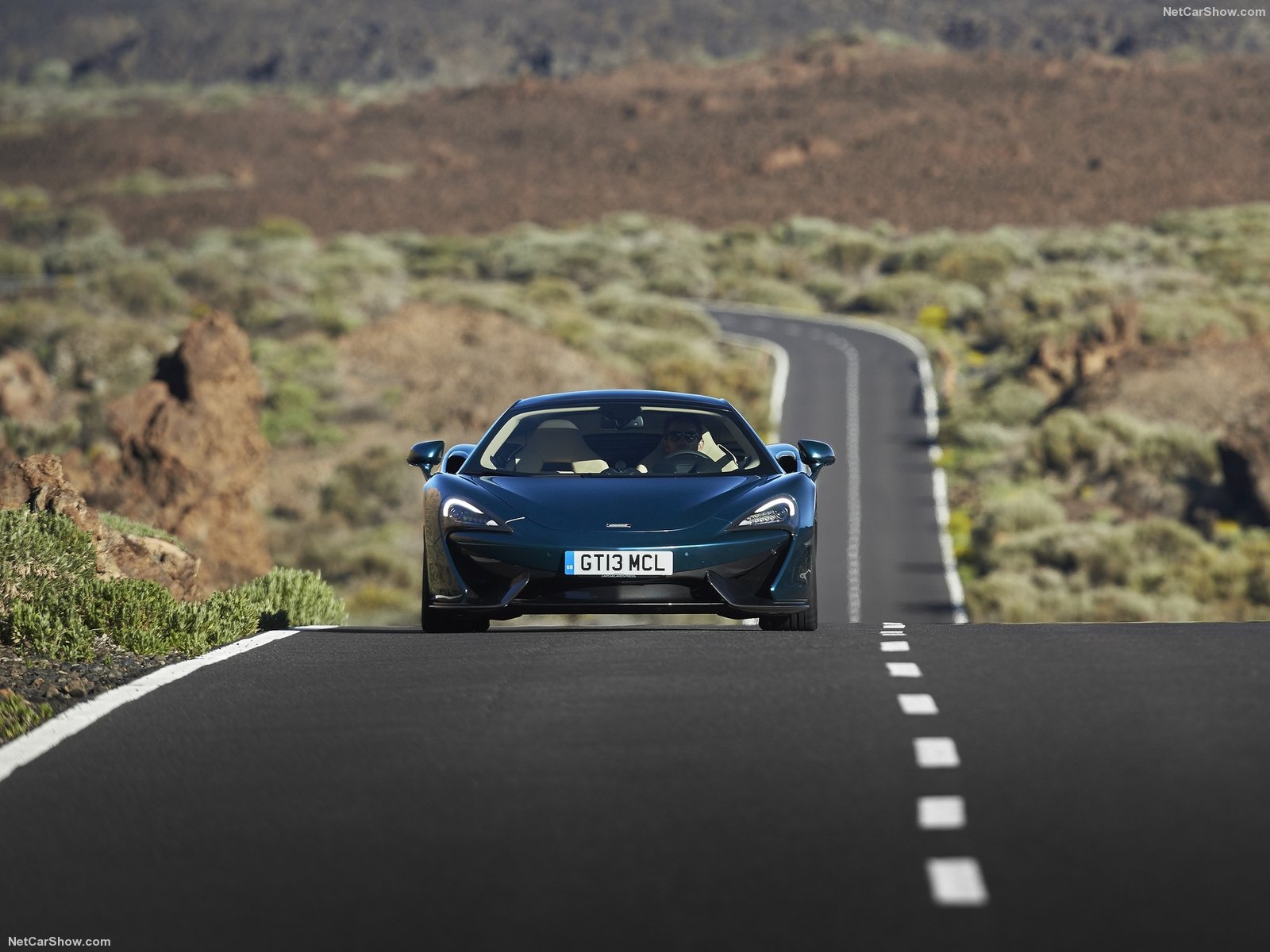 mclaren-570gt-2017-1600-3d_0.jpg
