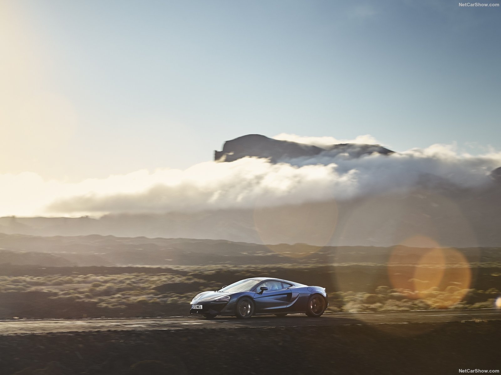mclaren-570gt-2017-1600-11_0.jpg