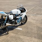 triumphthruxtonr_white_bike_2.jpg