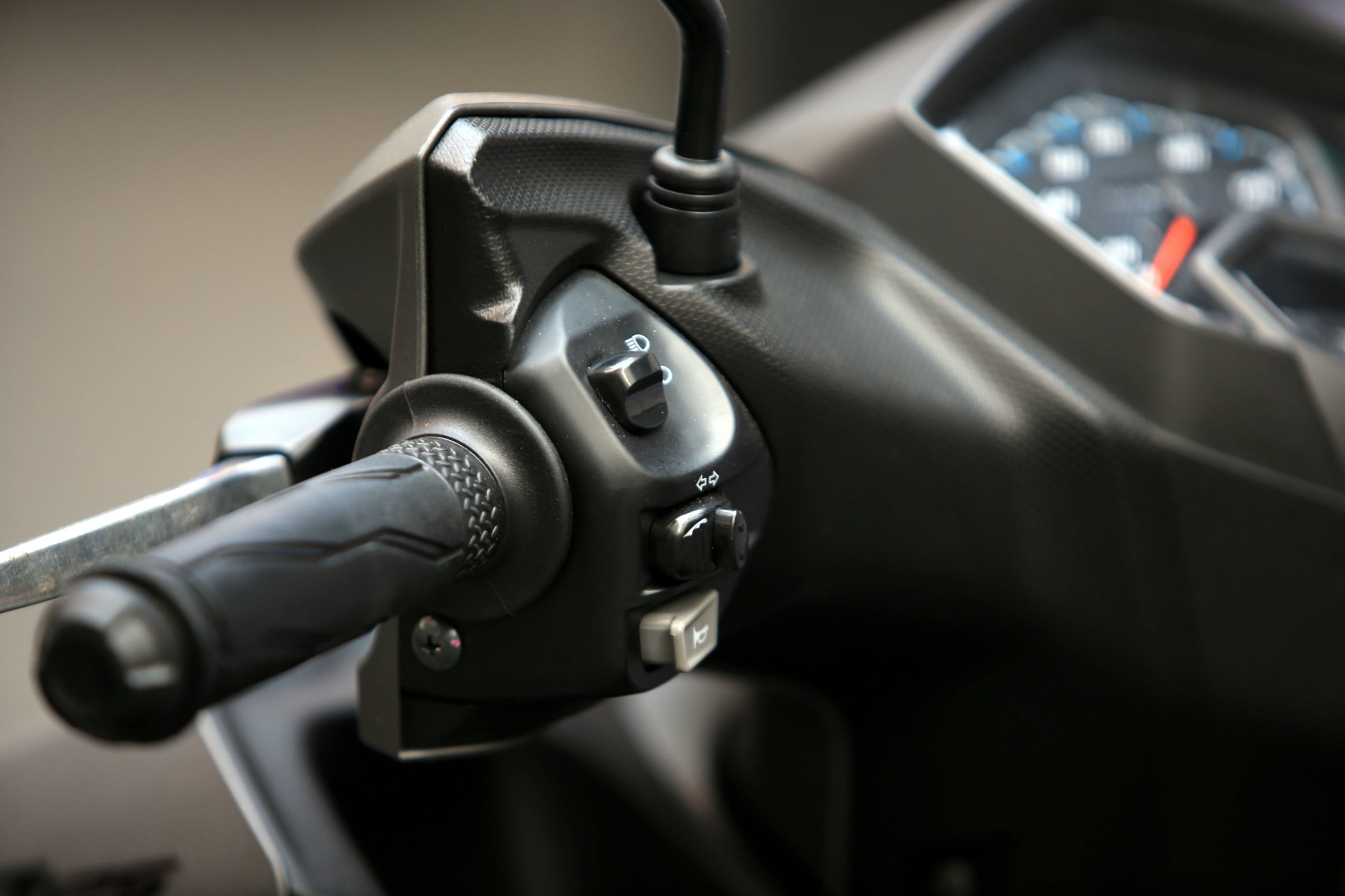 yamaha_neo_125_5.jpg