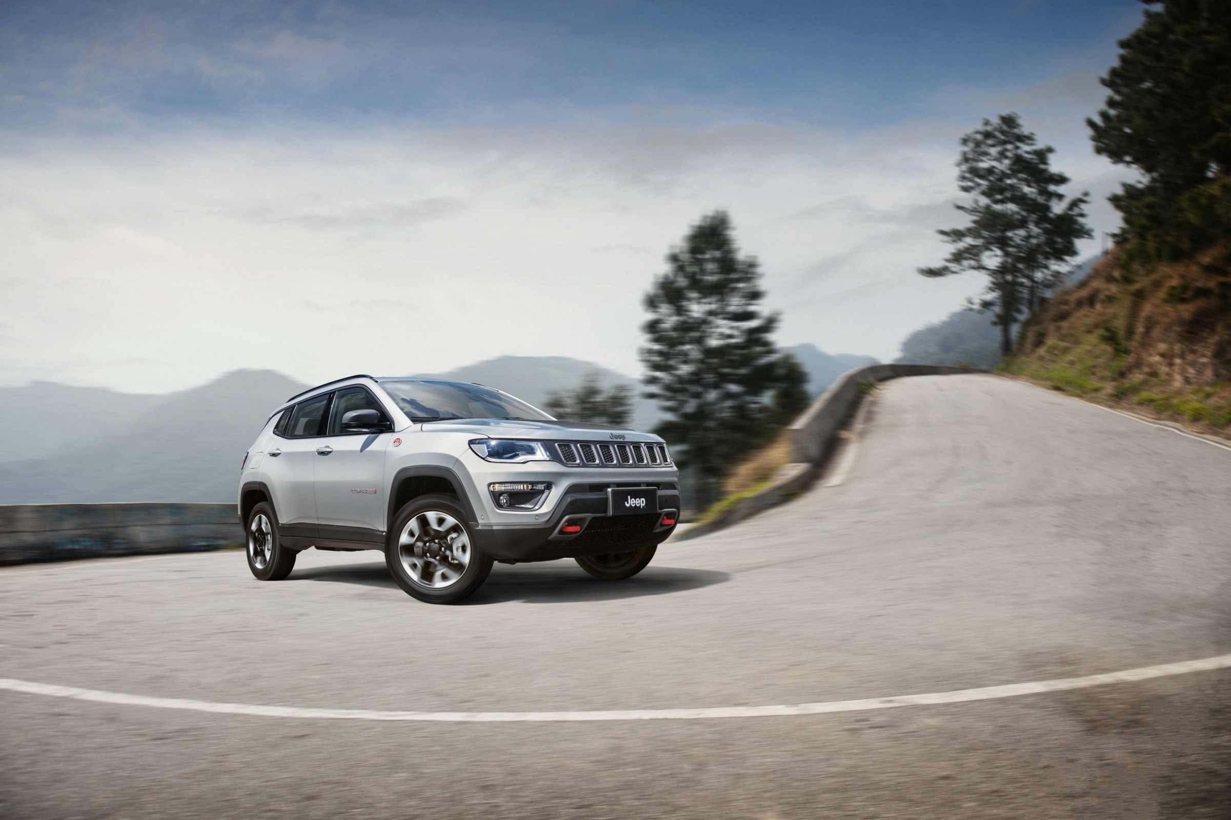 Jeep Compass Trailwawk 2.0 4x4 AT9