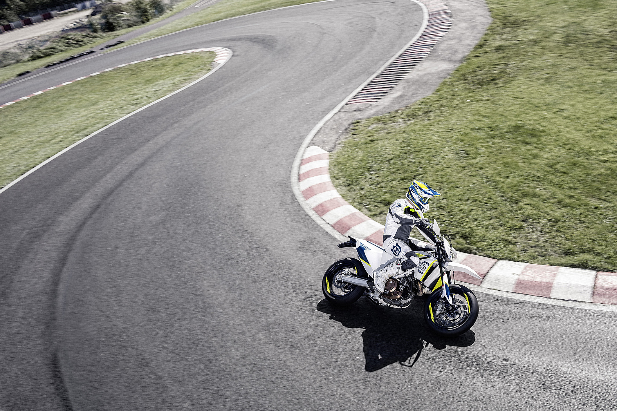 Husqvarna 701 Supermoto