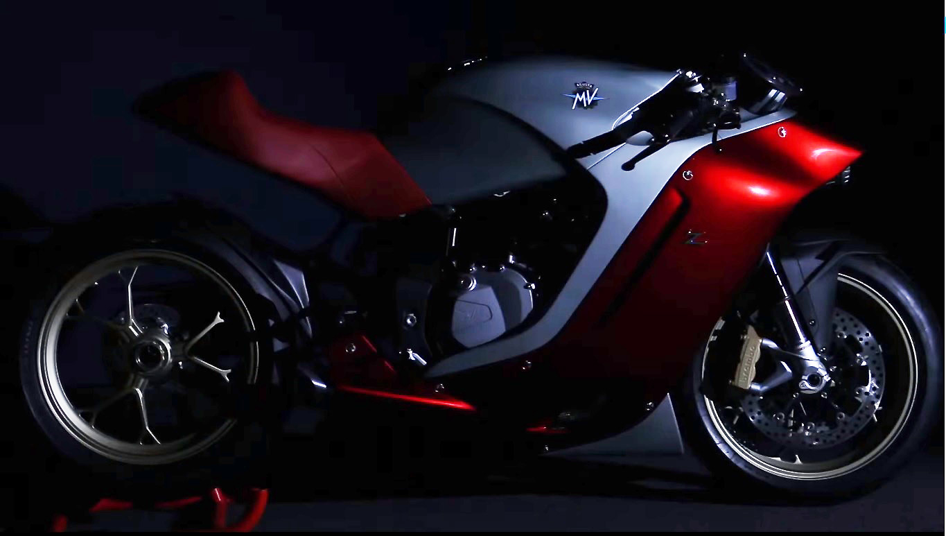 f4zmvagusta3.jpg