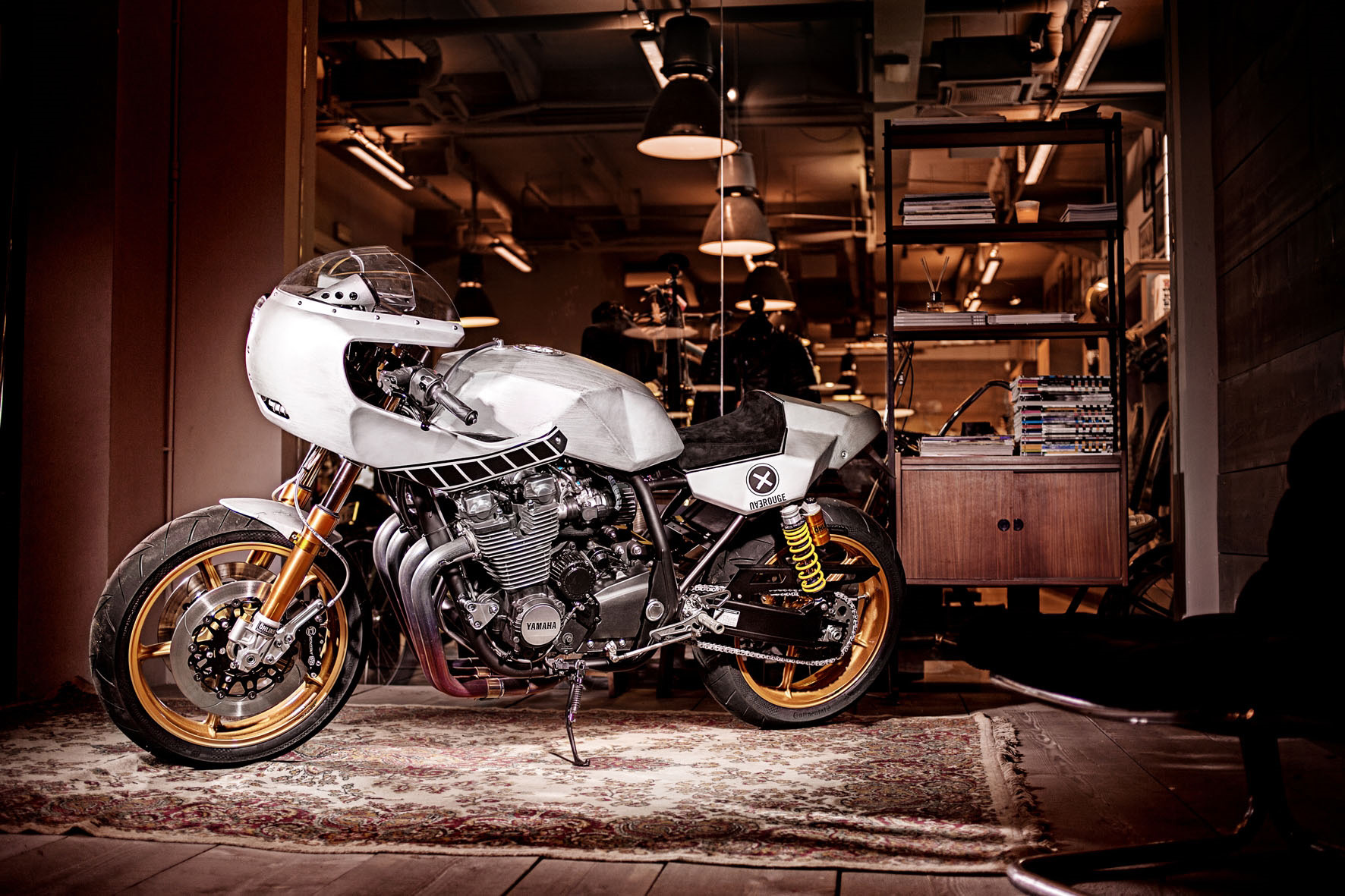 xjr1300_naked_para_esportiva.jpg