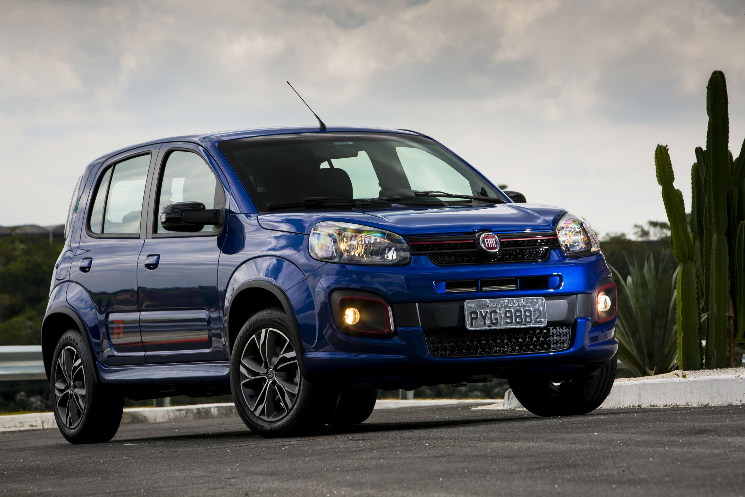 Fiat Uno 2017 Sporting 1.3 Flex