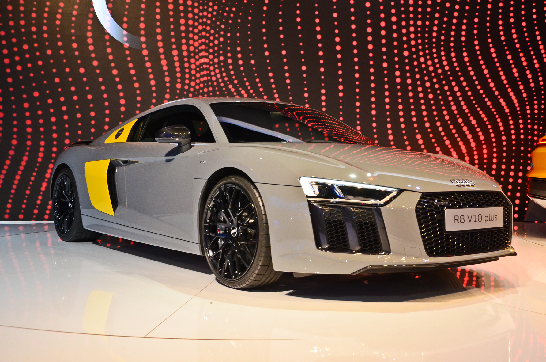 Audi R8 V10 Plus