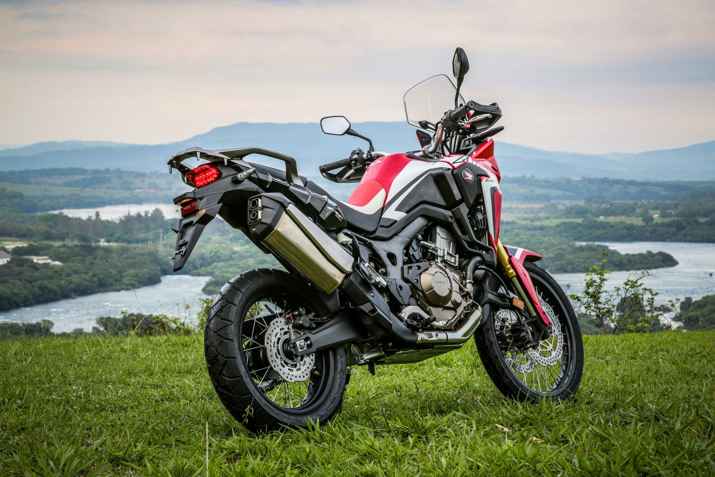 hondaafricatwin_201616.jpg