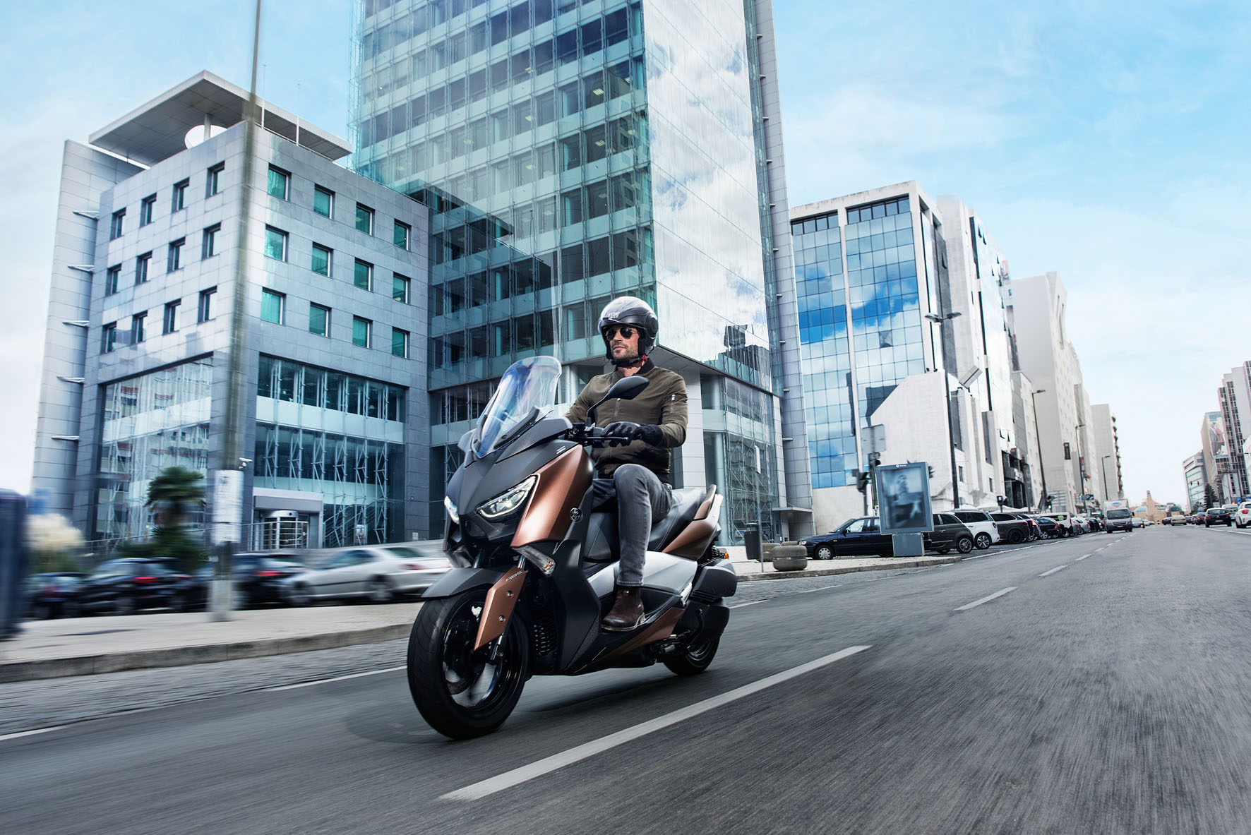 yamaha_x_max_300_3.jpg