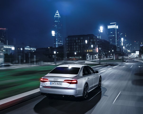 Audi S8 Plus