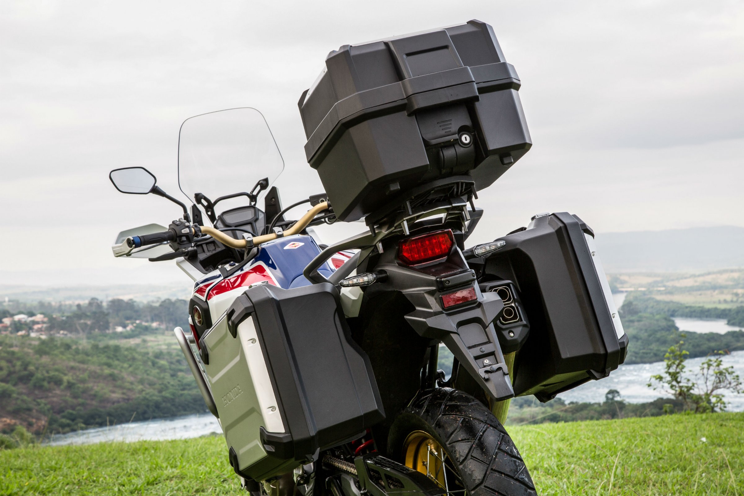 hondaafricatwin_201615.jpg