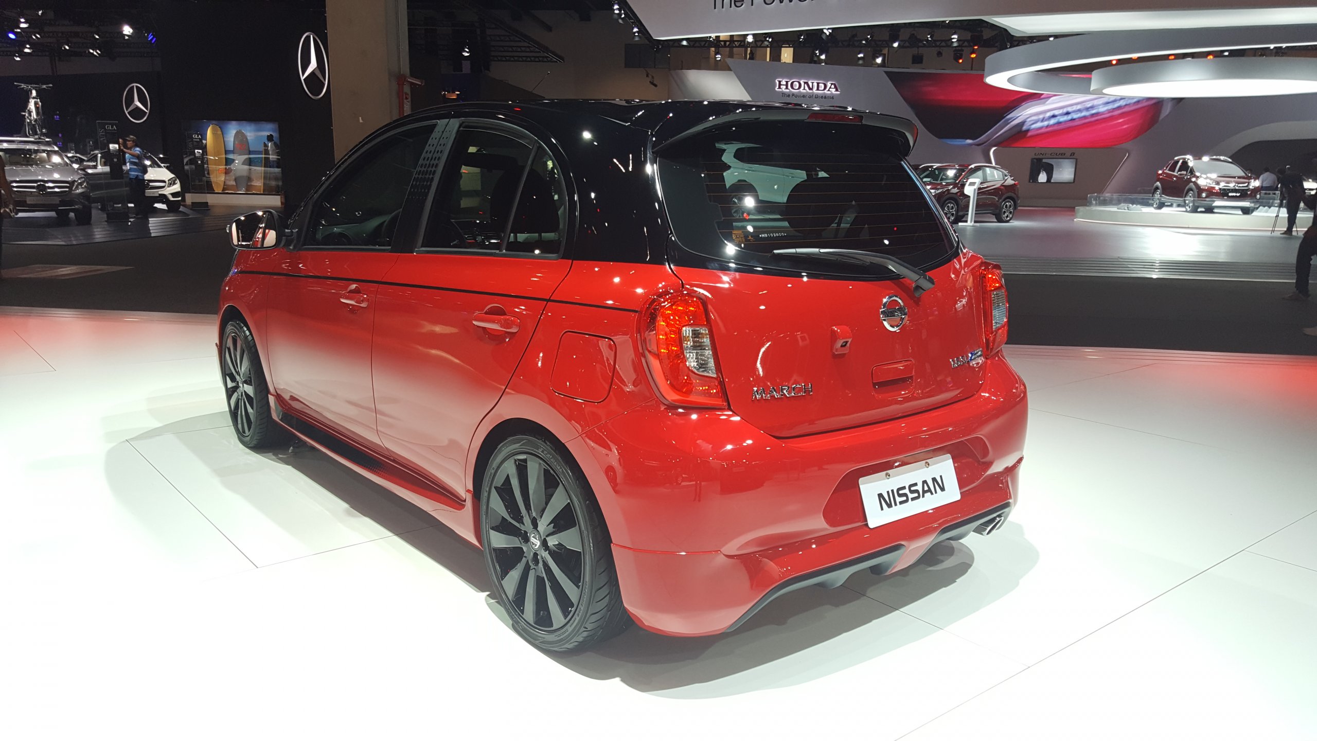 Nissan March 1.6 SL