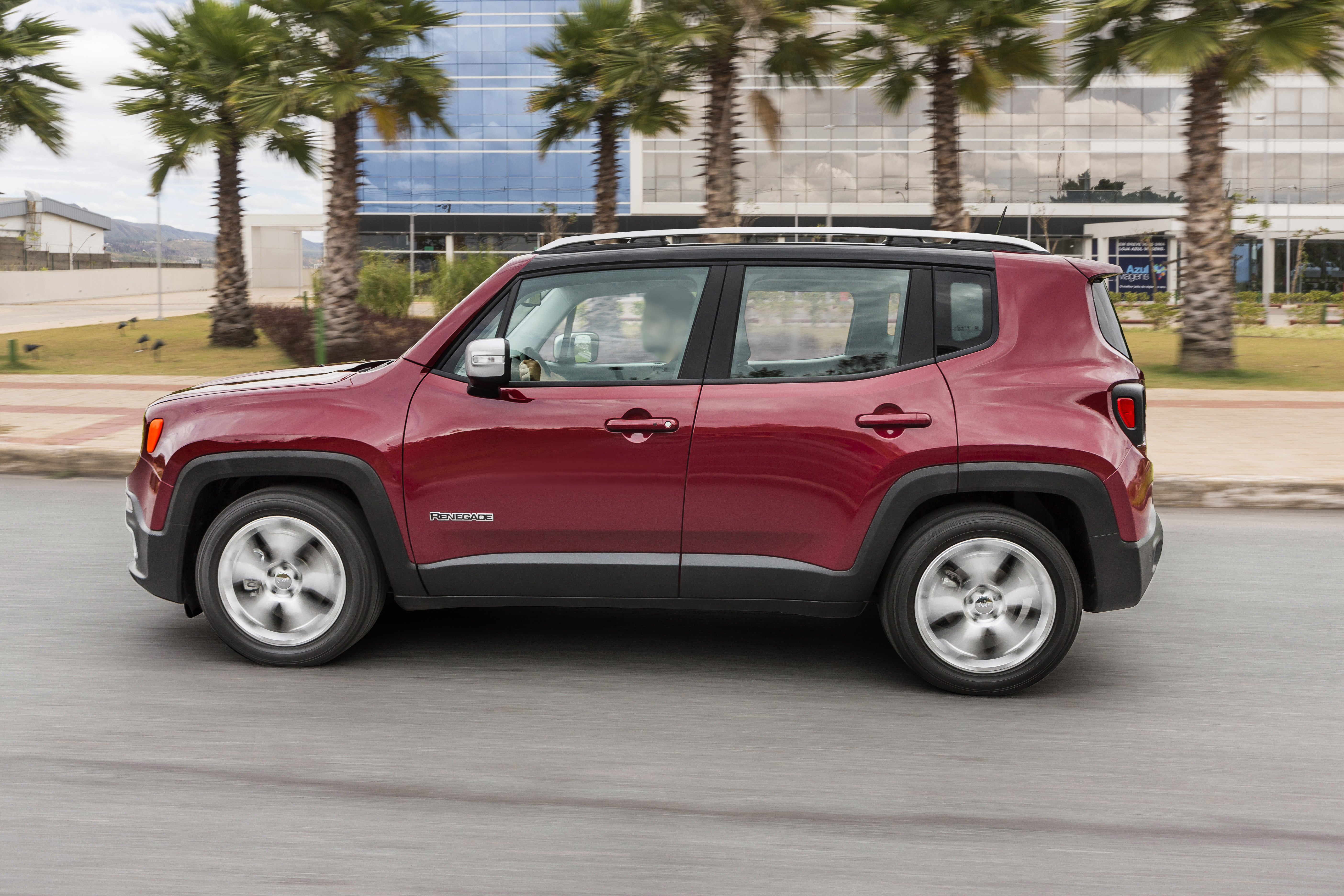 jeep_renegade11.jpg