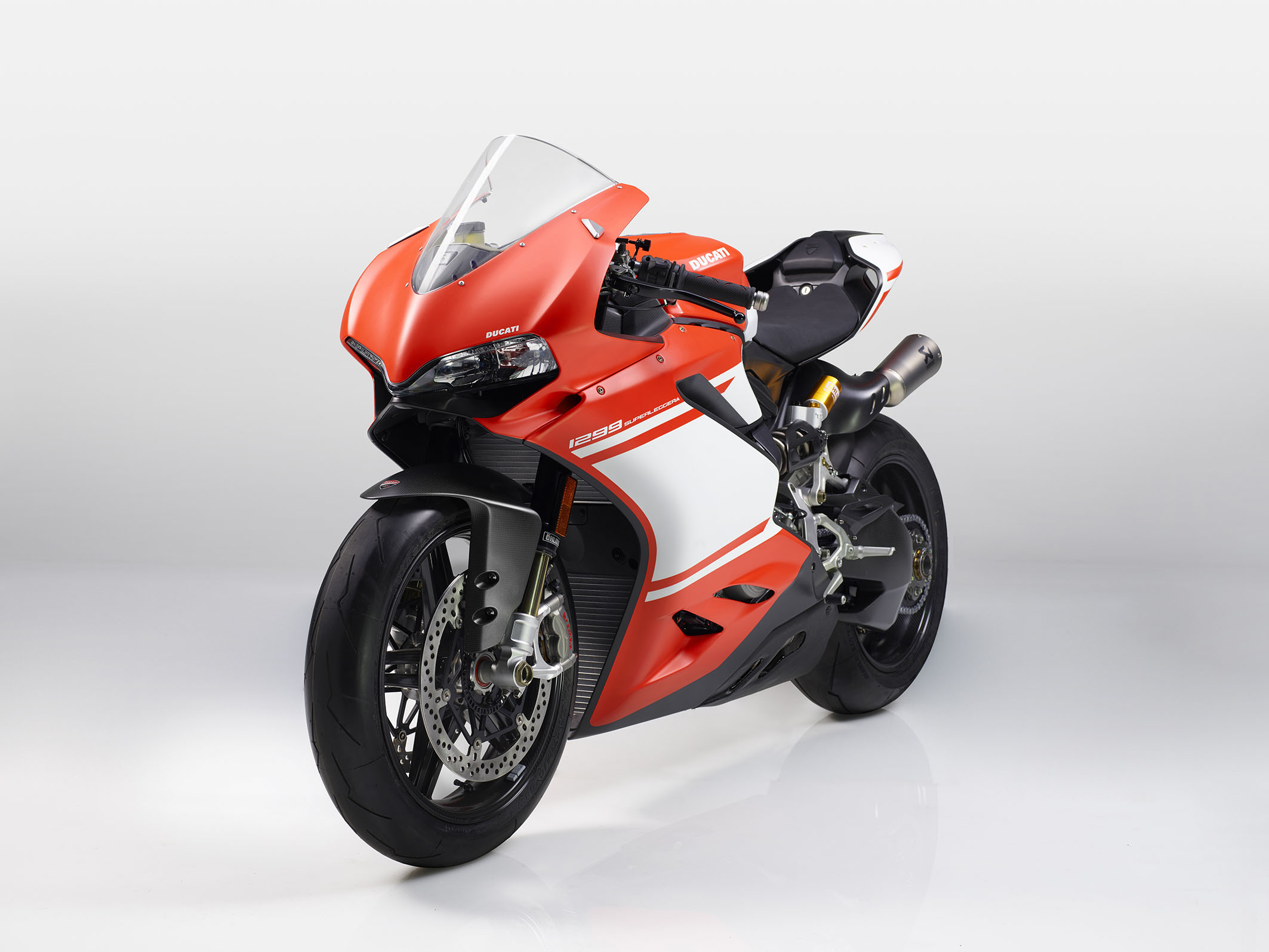 3_1299superleggera_3.jpg