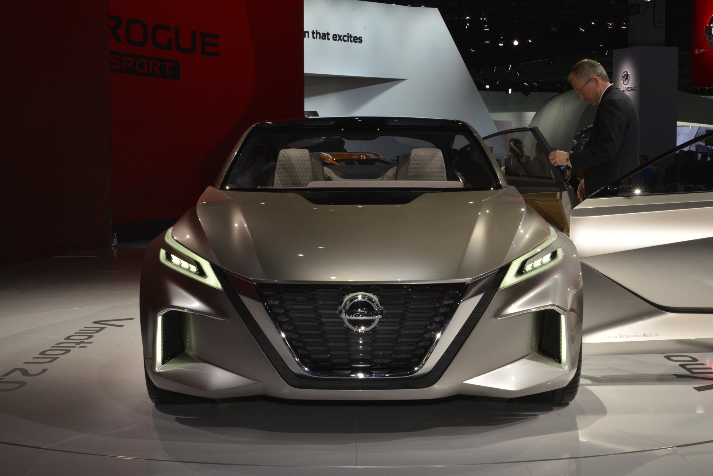 Nissan Vmotion 2.0 Concept