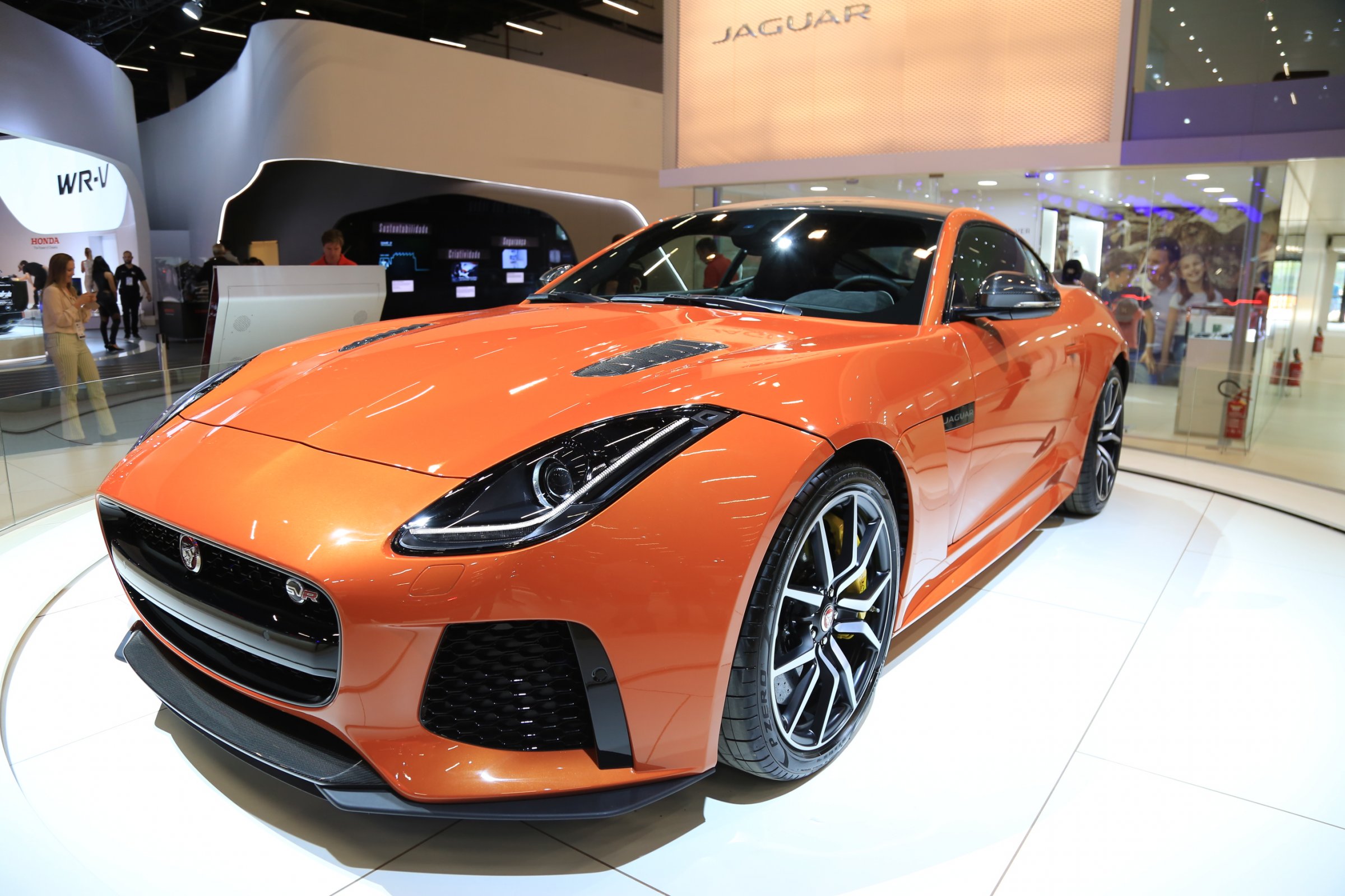 Jaguar F-Type SVR