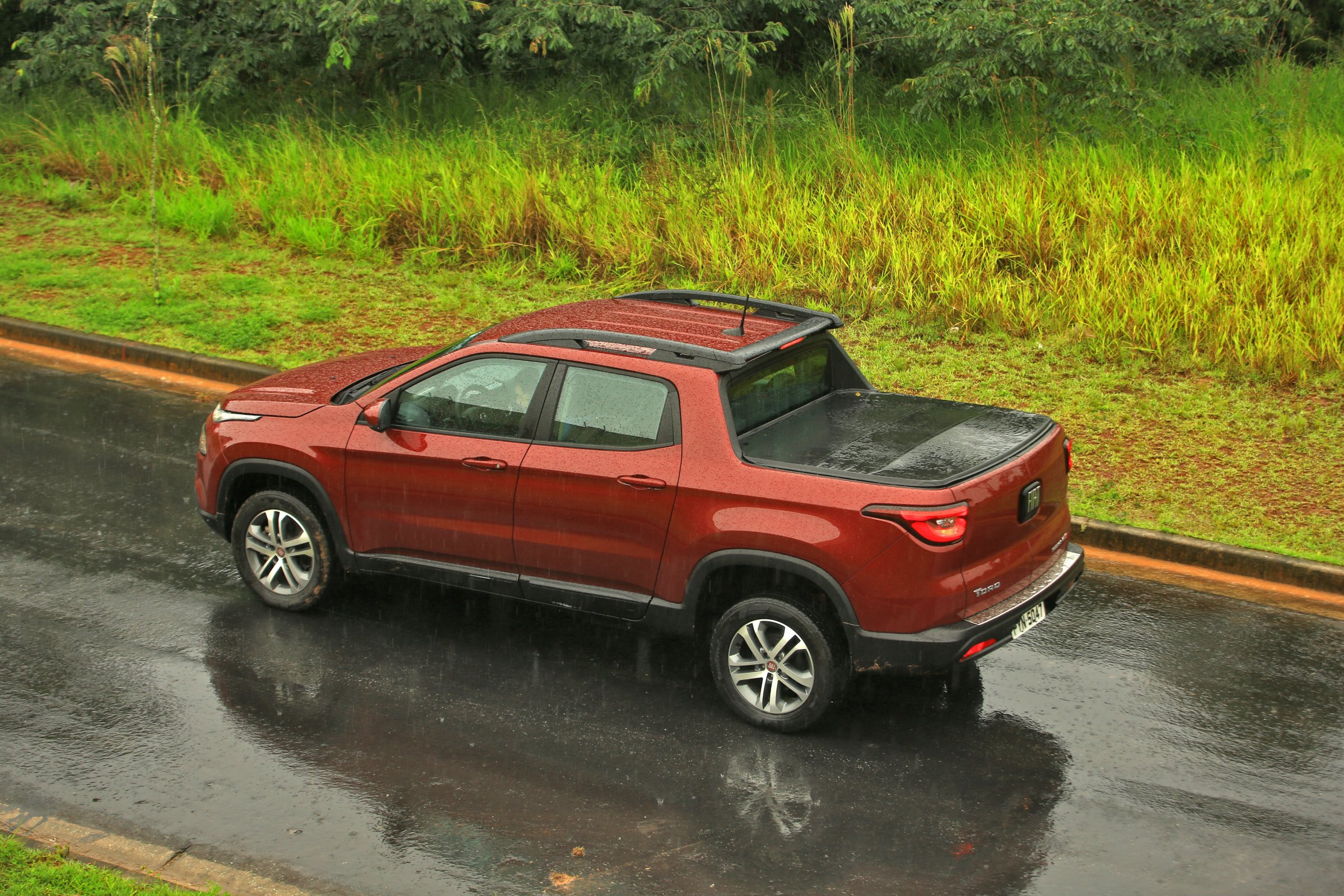 Fiat Toro 2.4 TigerShark Flex