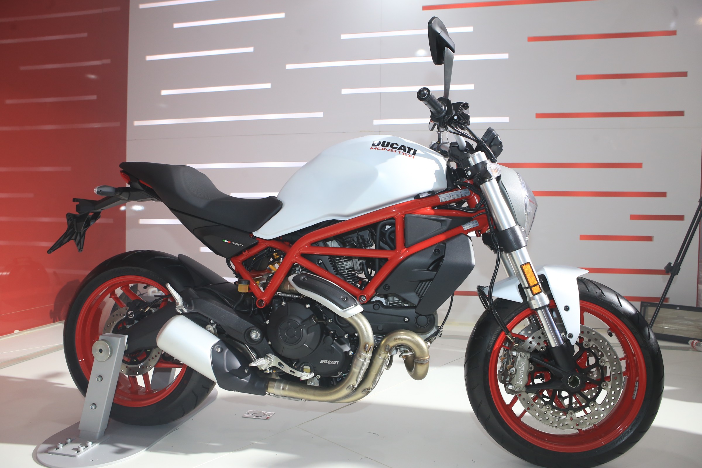 Ducati Monster 797
