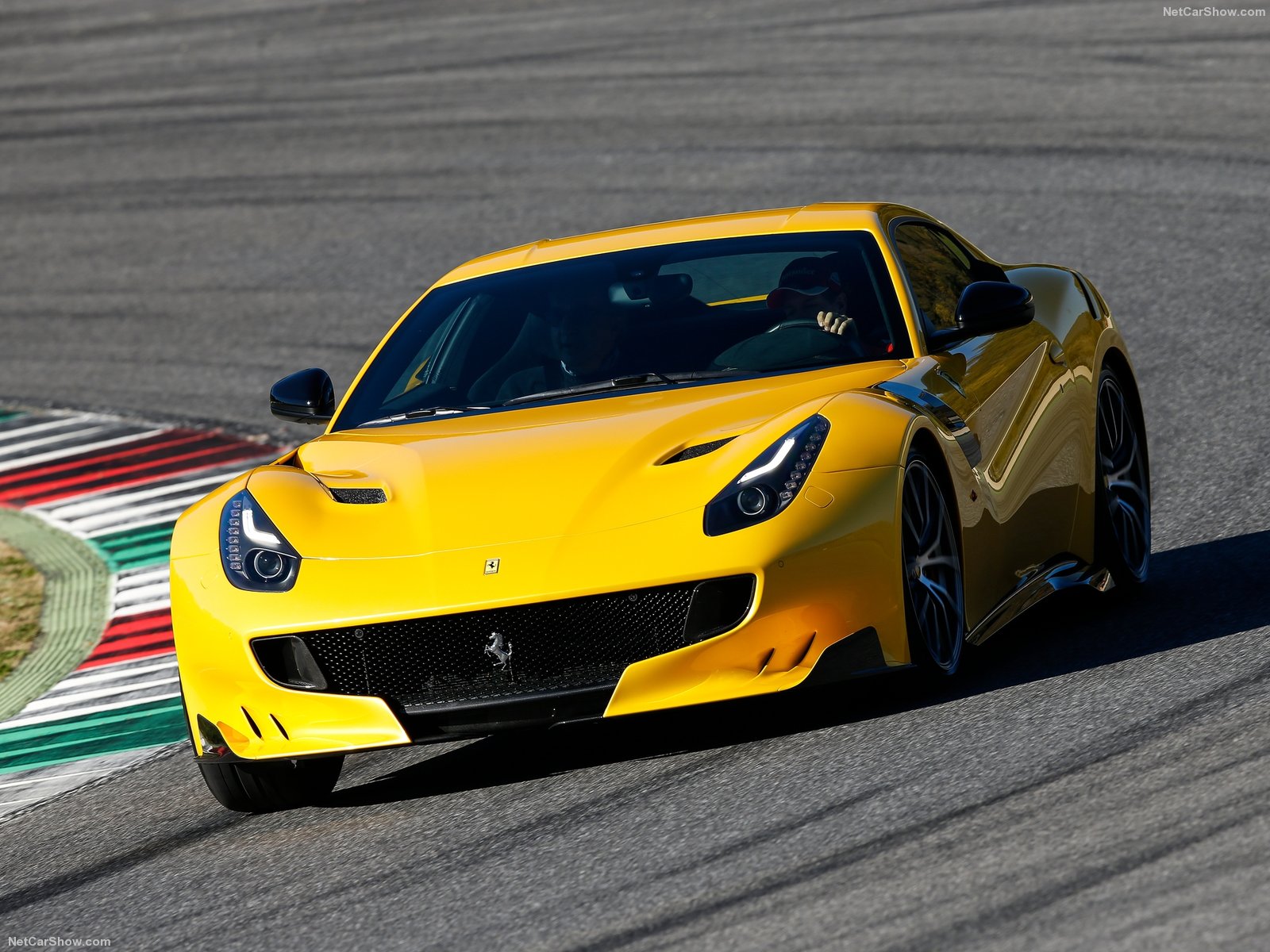 ferrari f12 tdf 2016