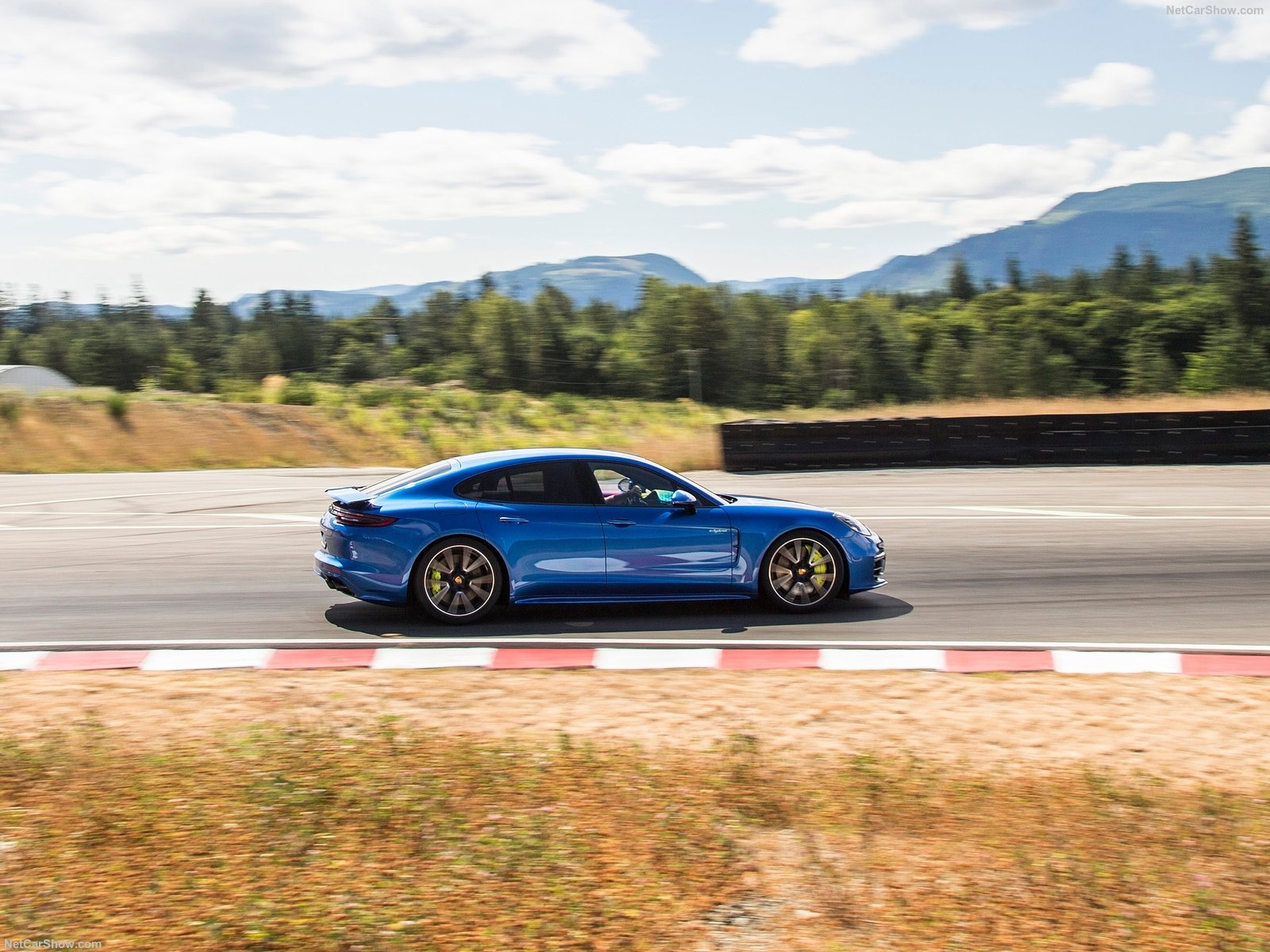 Porsche Panamera Turbo S e-Hybrid