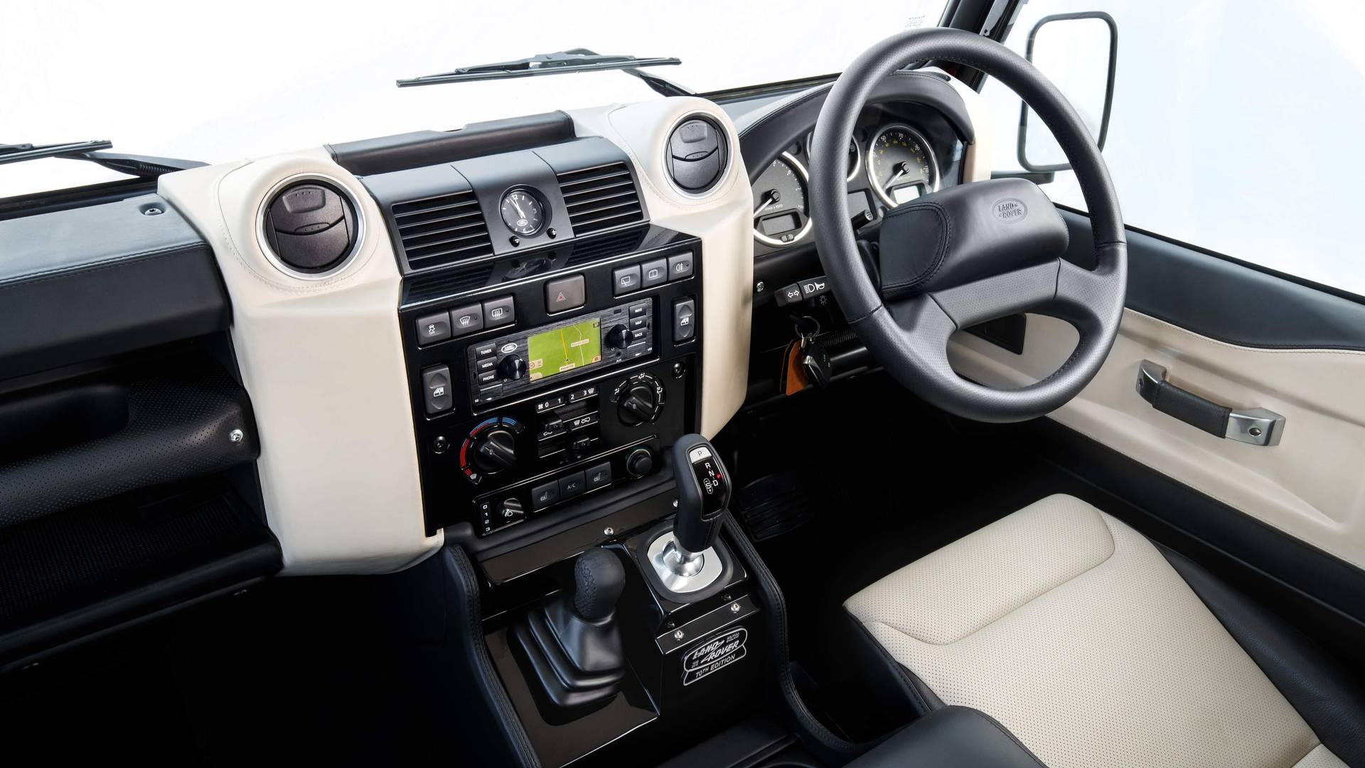 Land Rover Defender Works V8 70th edition