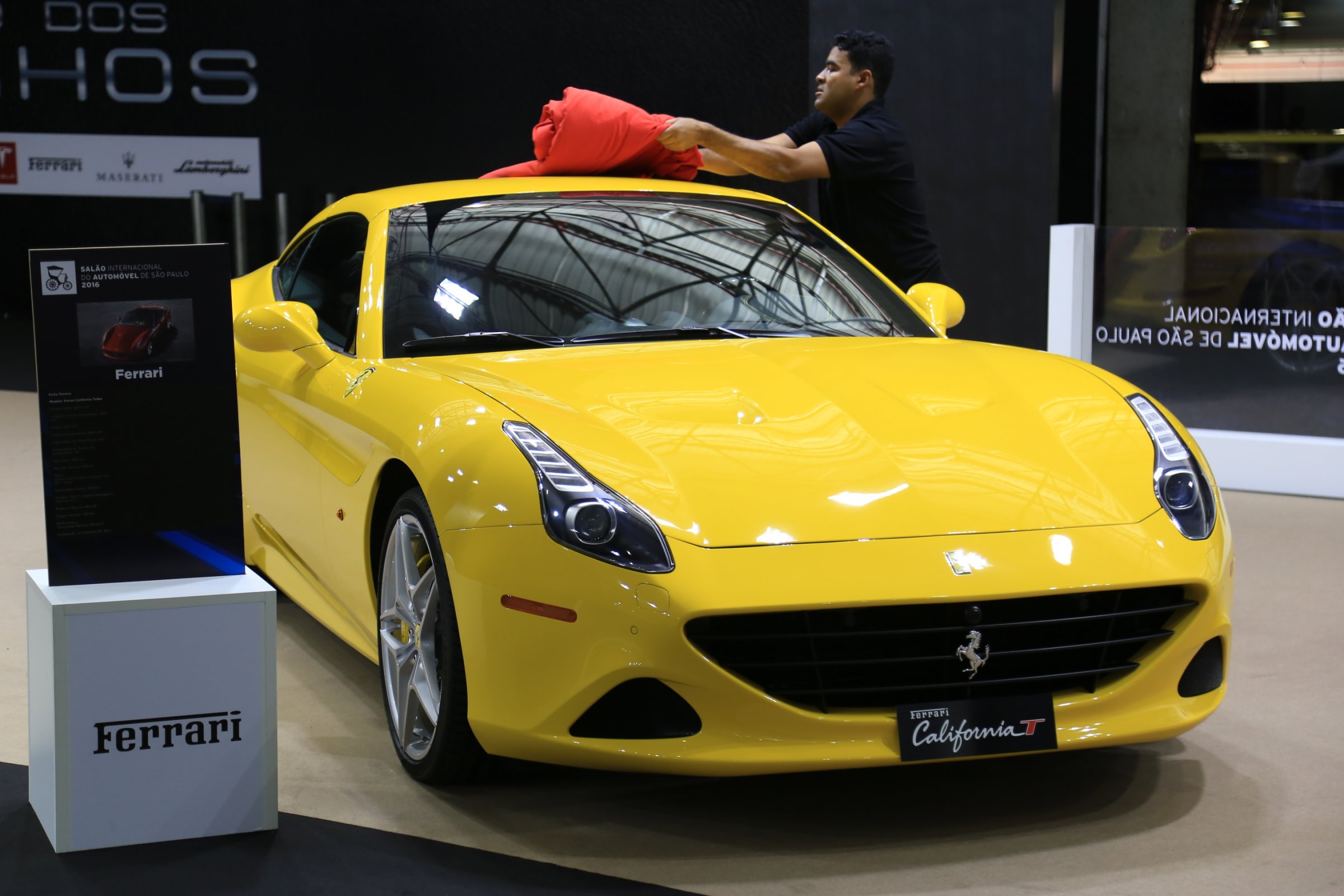 Ferrari California T