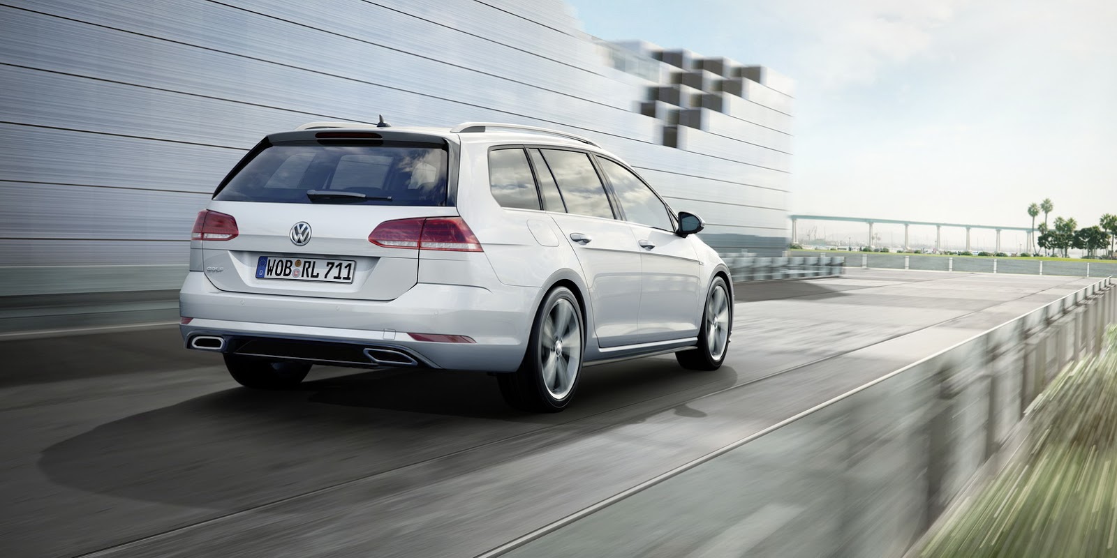 Volkswagen Golf Variant R