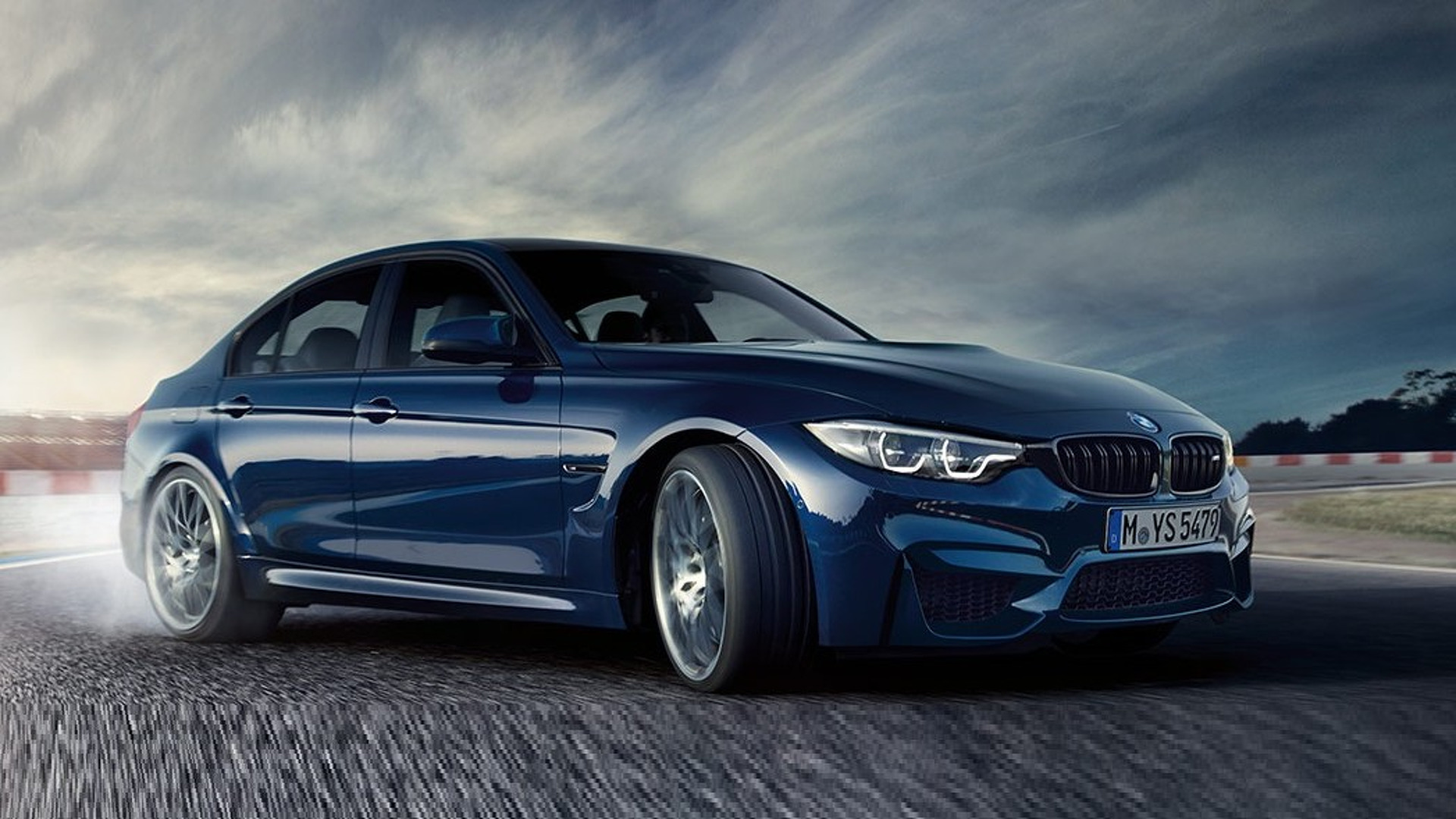 BMW M3 ganha retoque discreto no visual