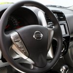 Comparativo Toyota Etios x Nissan March