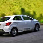 Comparativo Chevrolet Onix LT x Hyundai HB20 Comfort Plus
