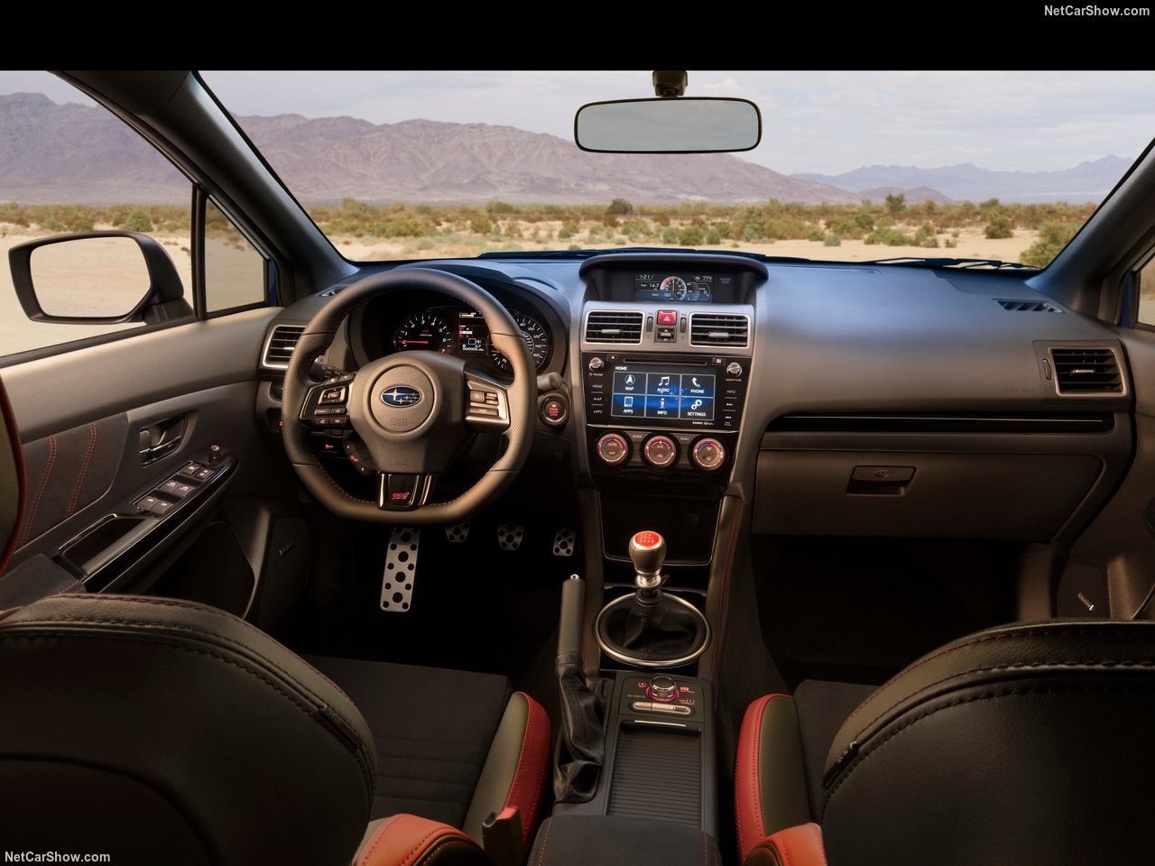 Interior do Subaru WRX STI 2018