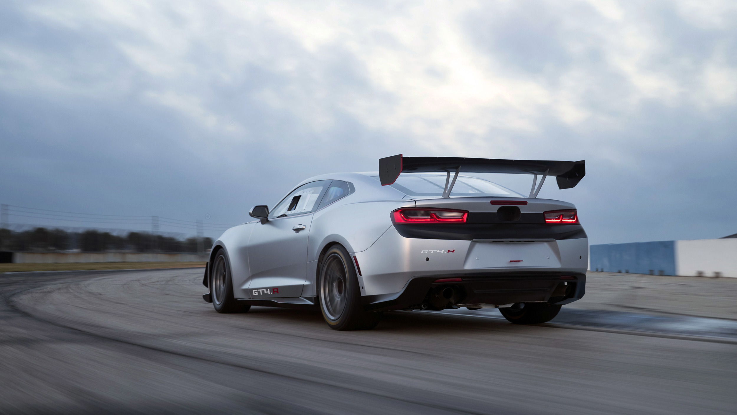 Chevrolet Camaro GT4.R