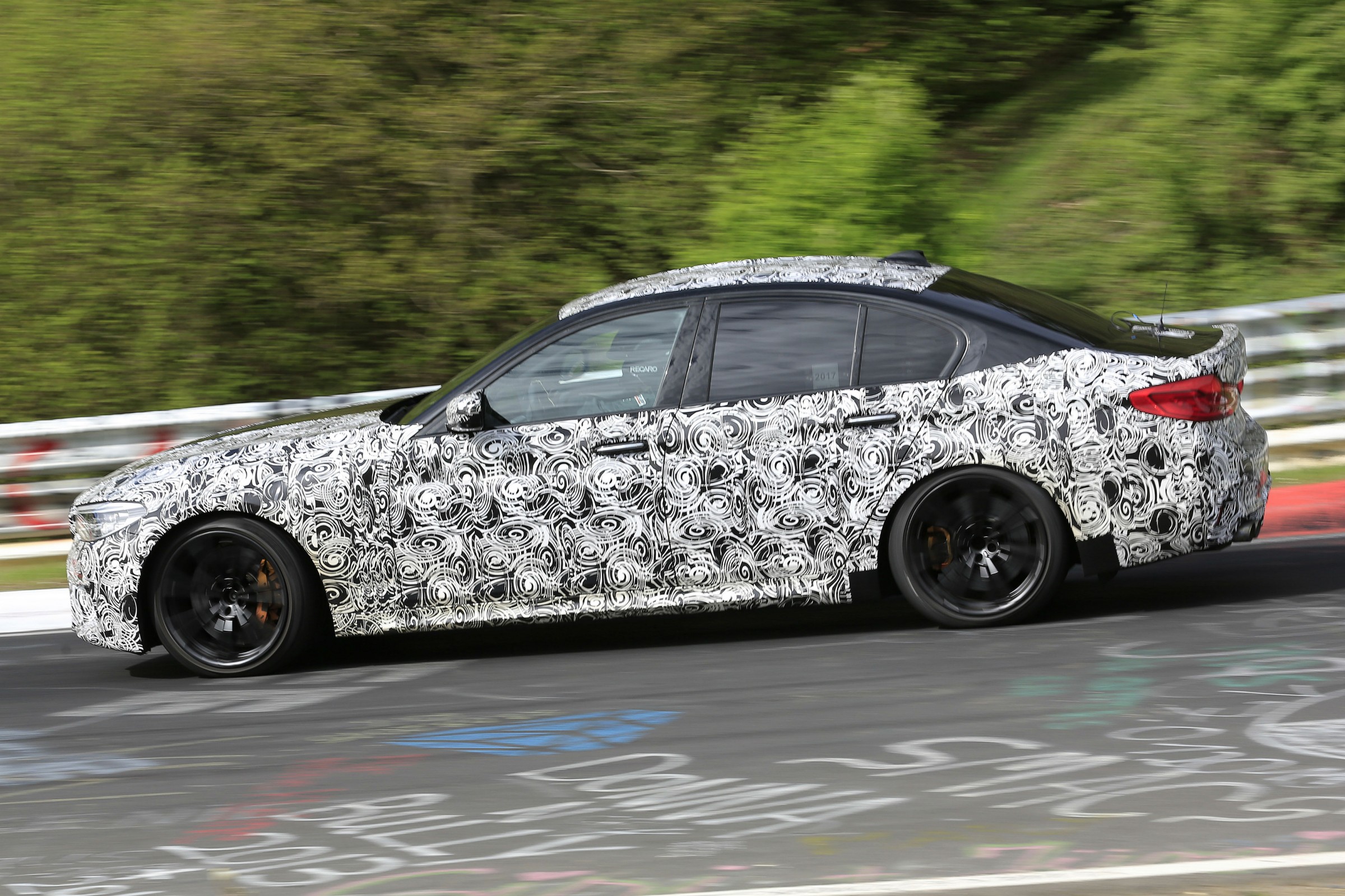 BMW M5 Seegredo Flagra