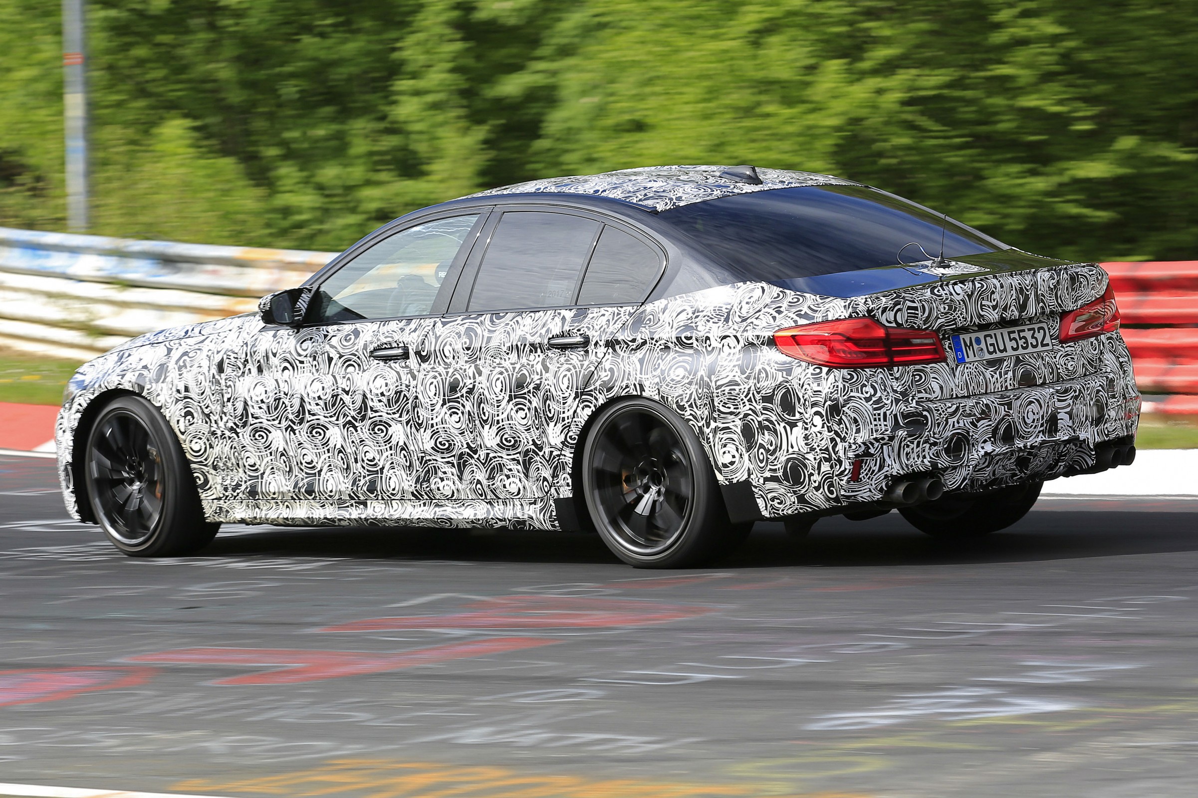 BMW M5 Seegredo Flagra
