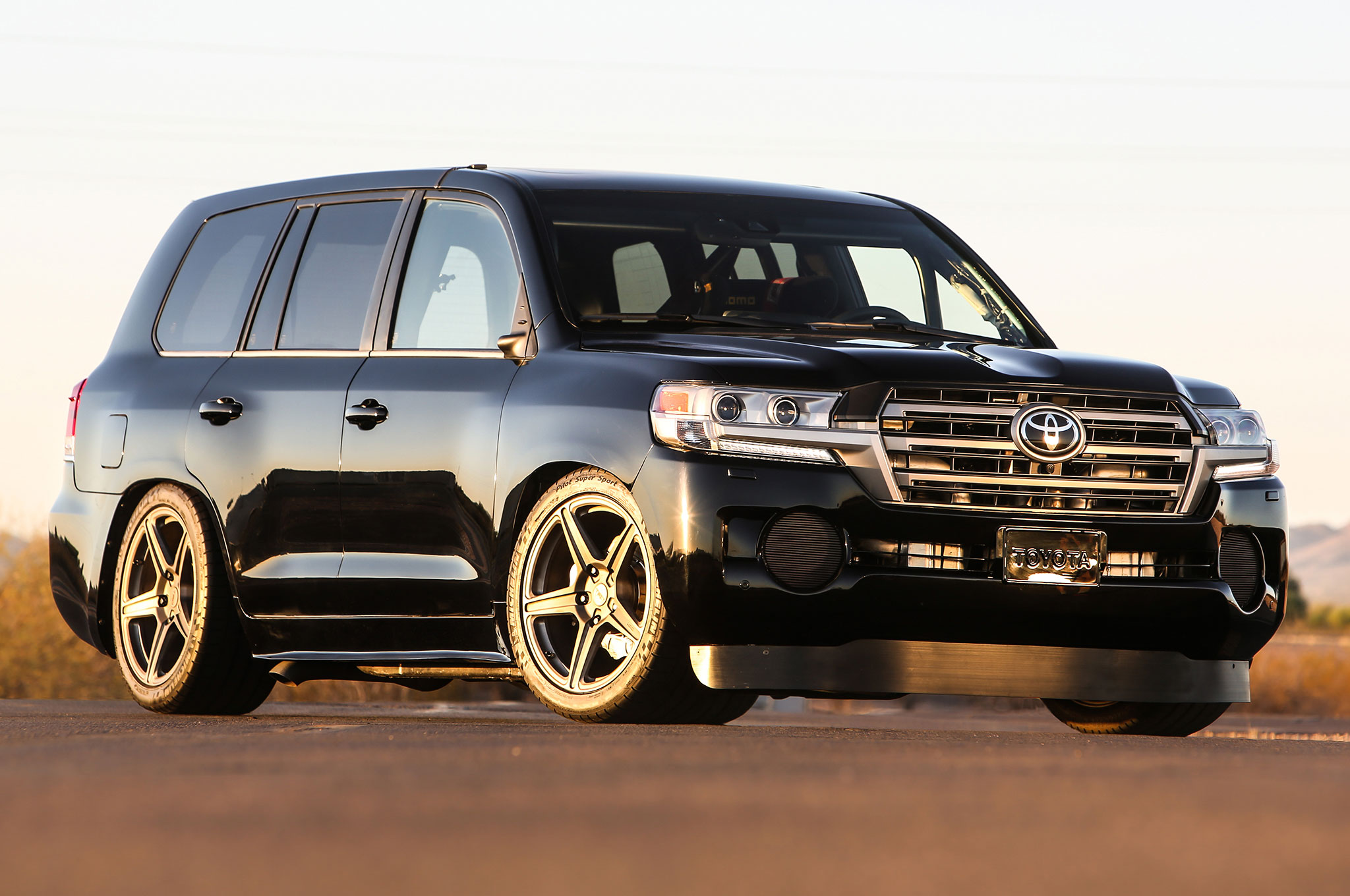 toyota-land-speed-cruiser-2016-sema-12.jpg