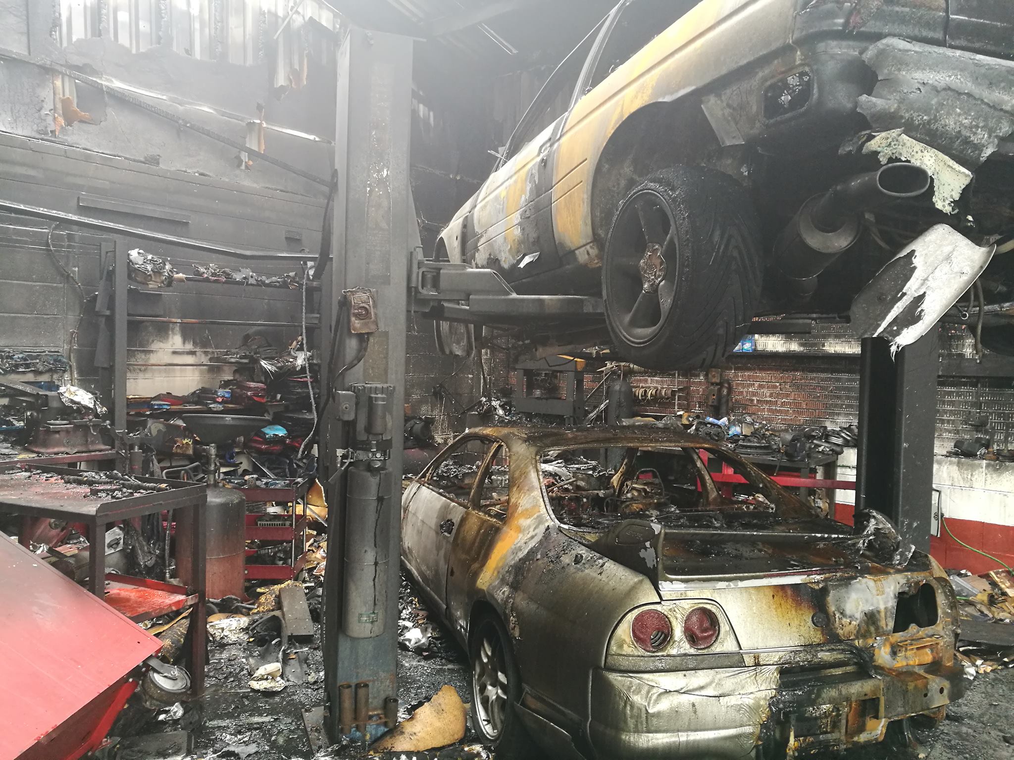 incendio nissan gt-r rb sports reino unido 2