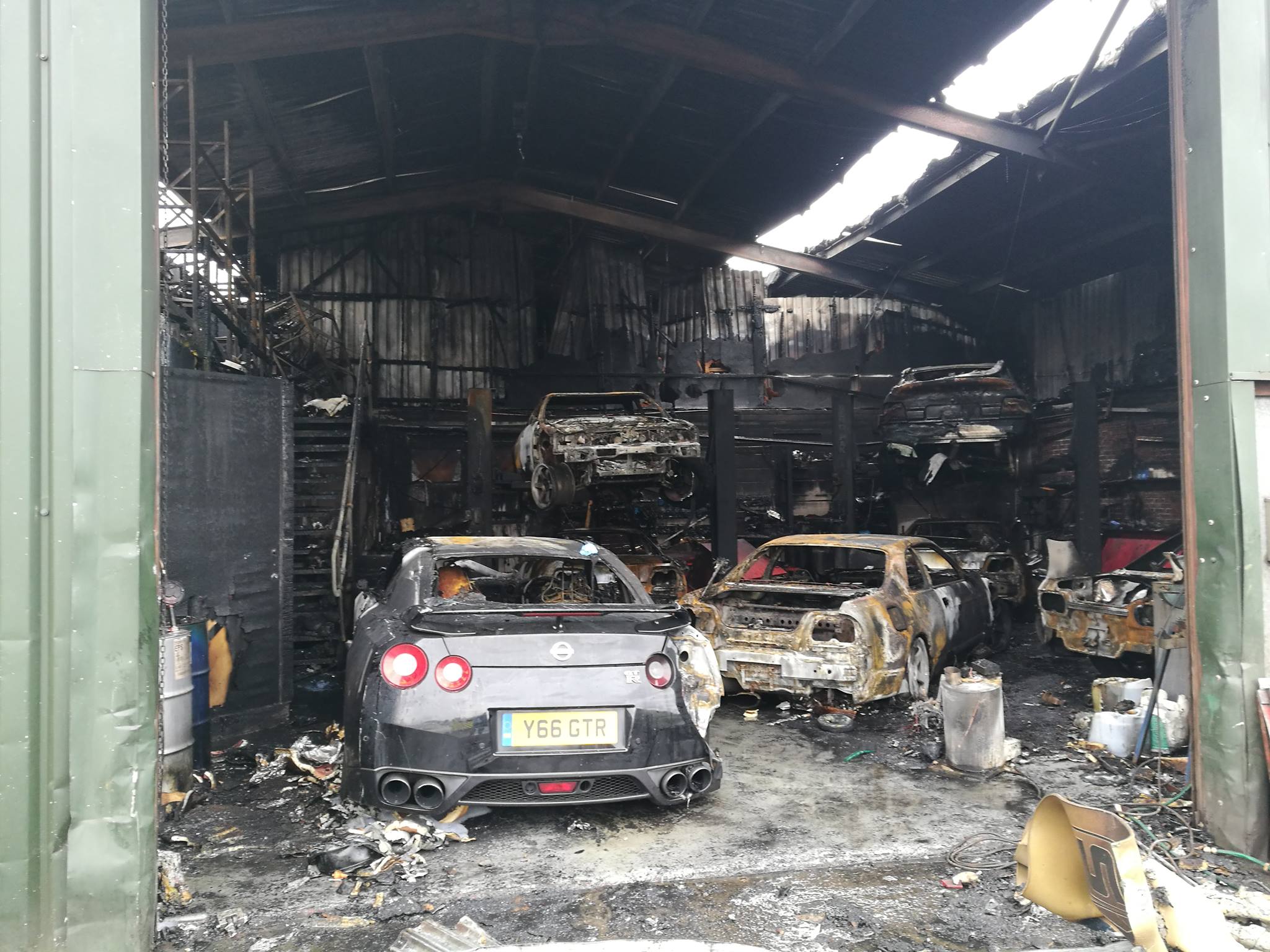incendio nissan gt-r rb sports reino unido 4
